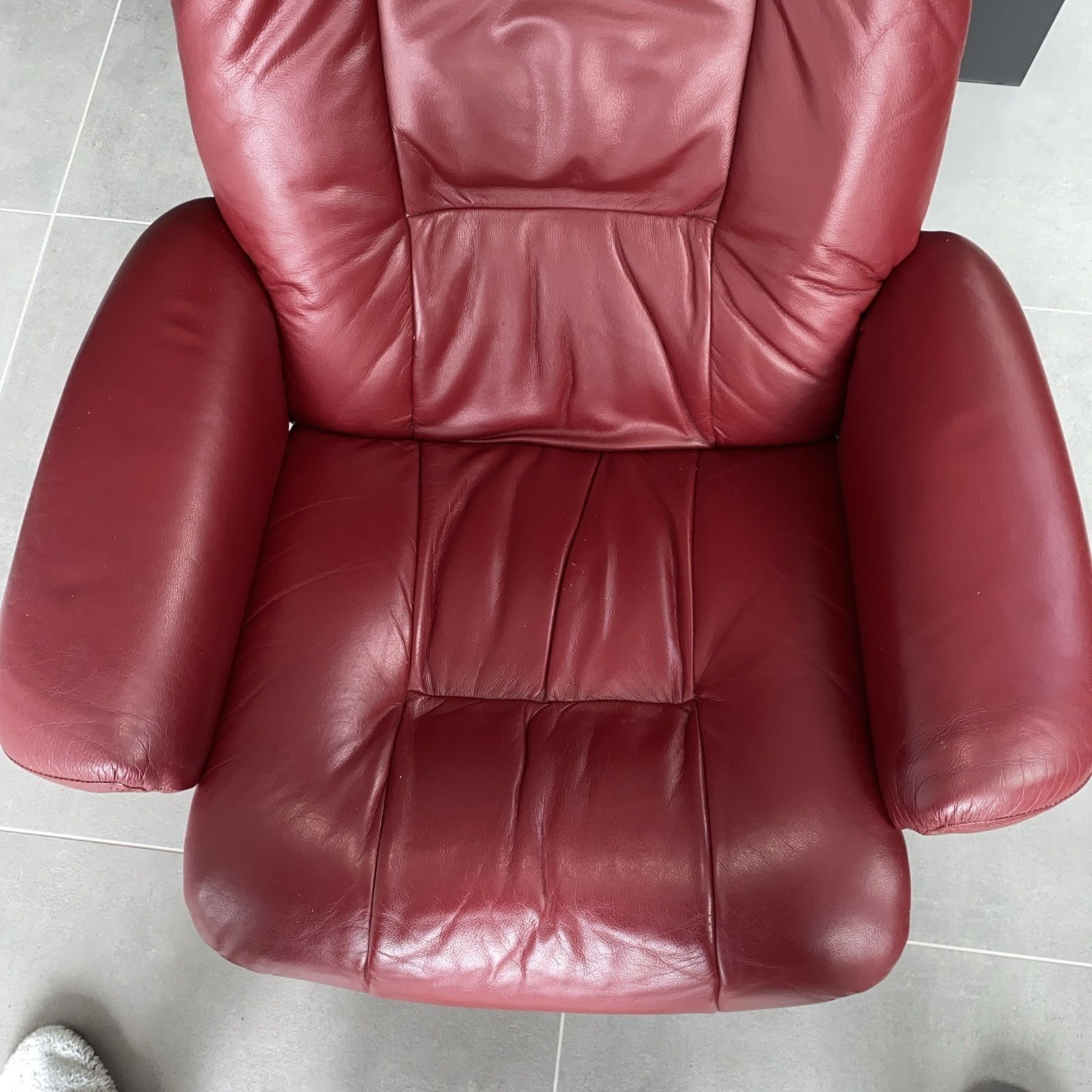 Vintage Danish Somo A/C Red Leather Reclining Chair And Foot Rest photo 250.0