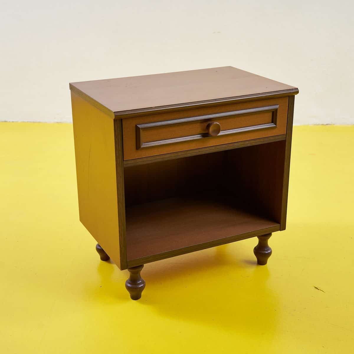 Vintage nachtkastje van massief hout, ca. jaren 1960