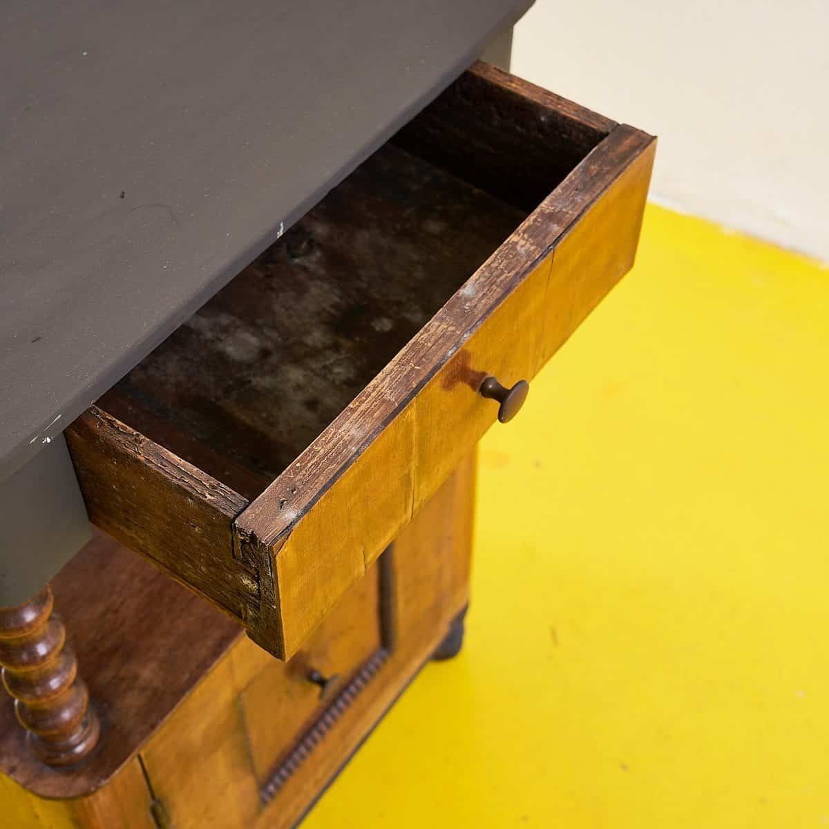 Elegant Antique Nightstand With Drawer photo 490.0