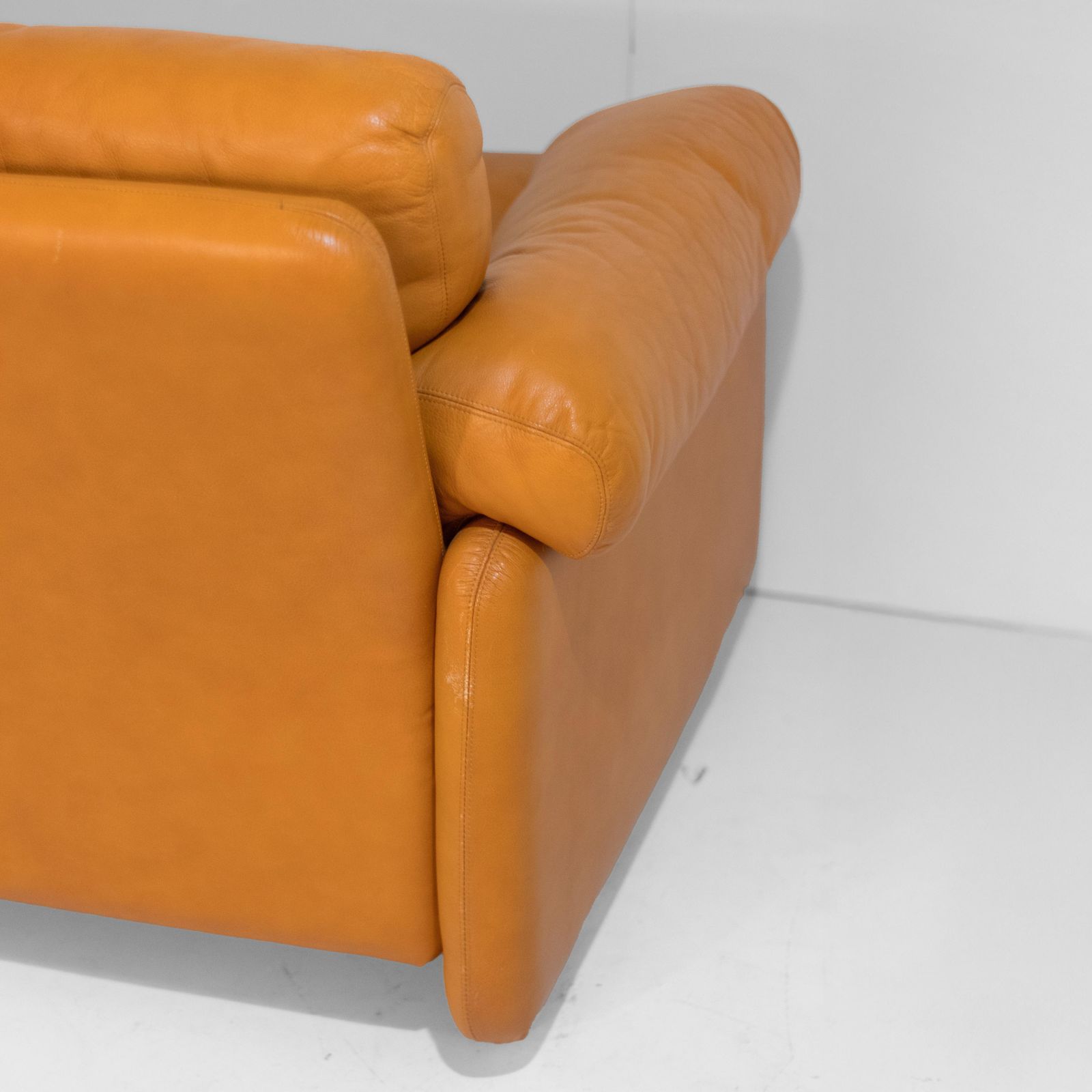1970 Vintage Coronado Brown Leather Large Sofa By Tobia Scarpa For C&B Italia photo buy