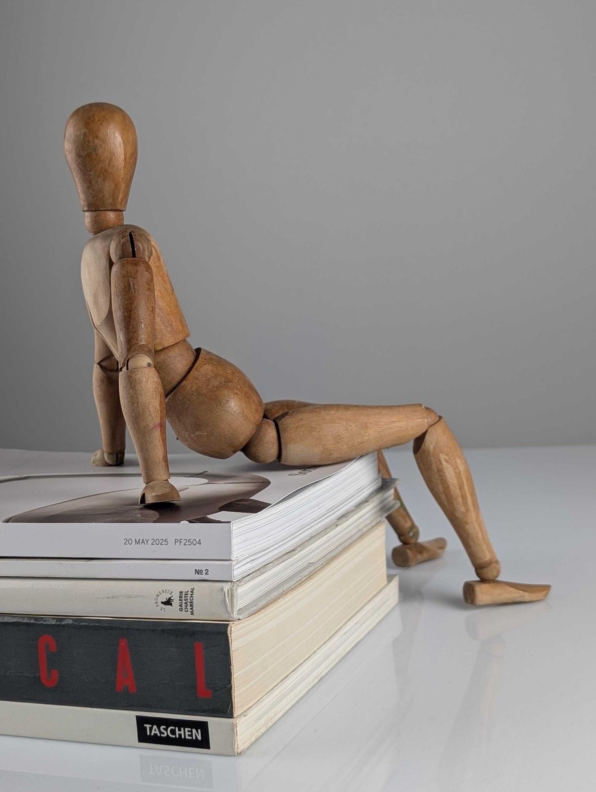 photo for sale Maniquí De Artista Articulado De Madera Mid Century
