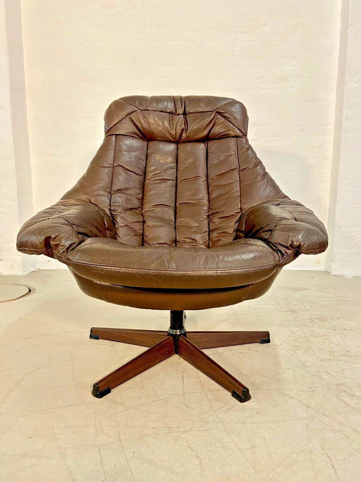 Vintage Danish Mid Century Leather Swivel Egg Chair  By Bramin 1960,S