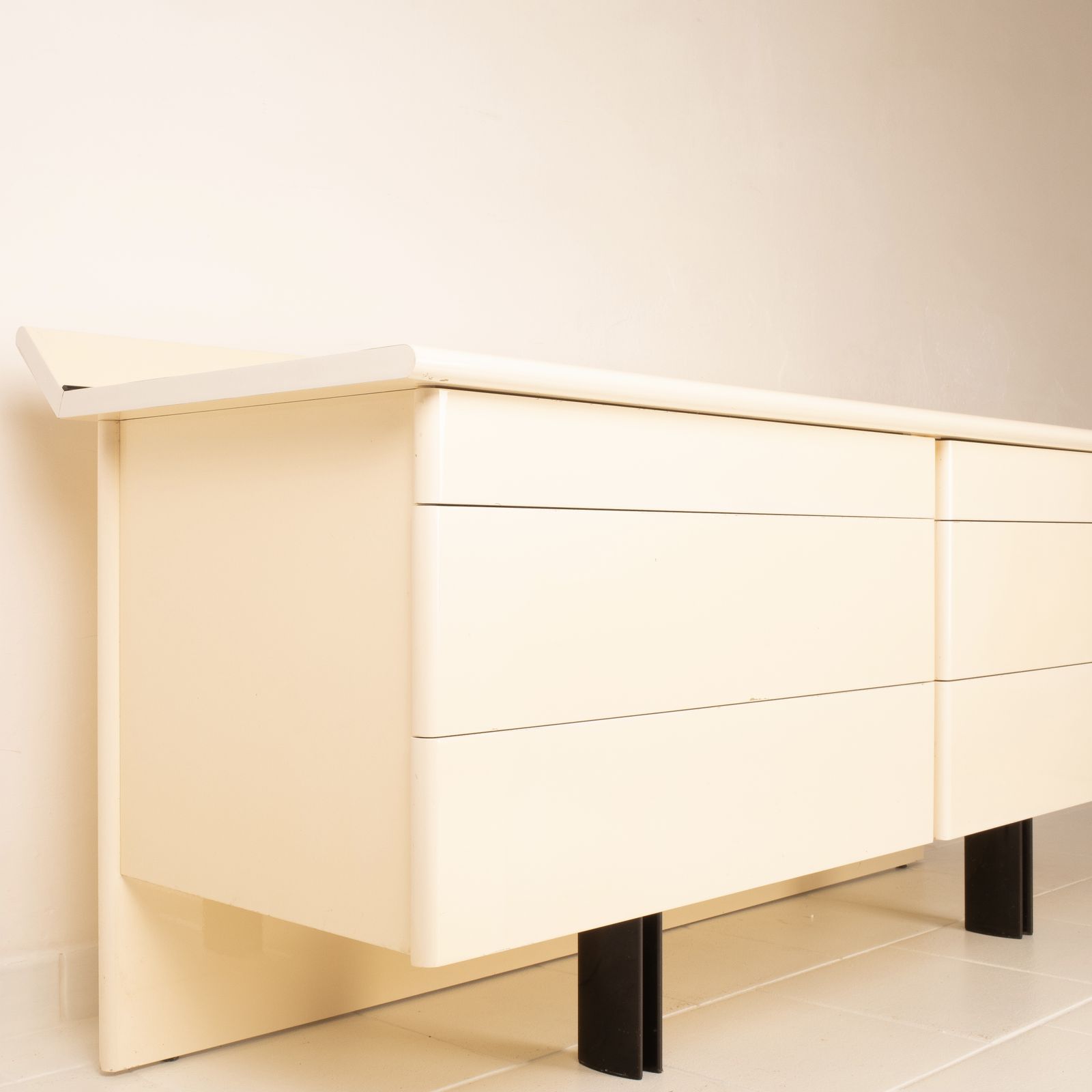 "Alanda" Chest Of Drawers By Paolo Piva For B&B Italia photo for sale