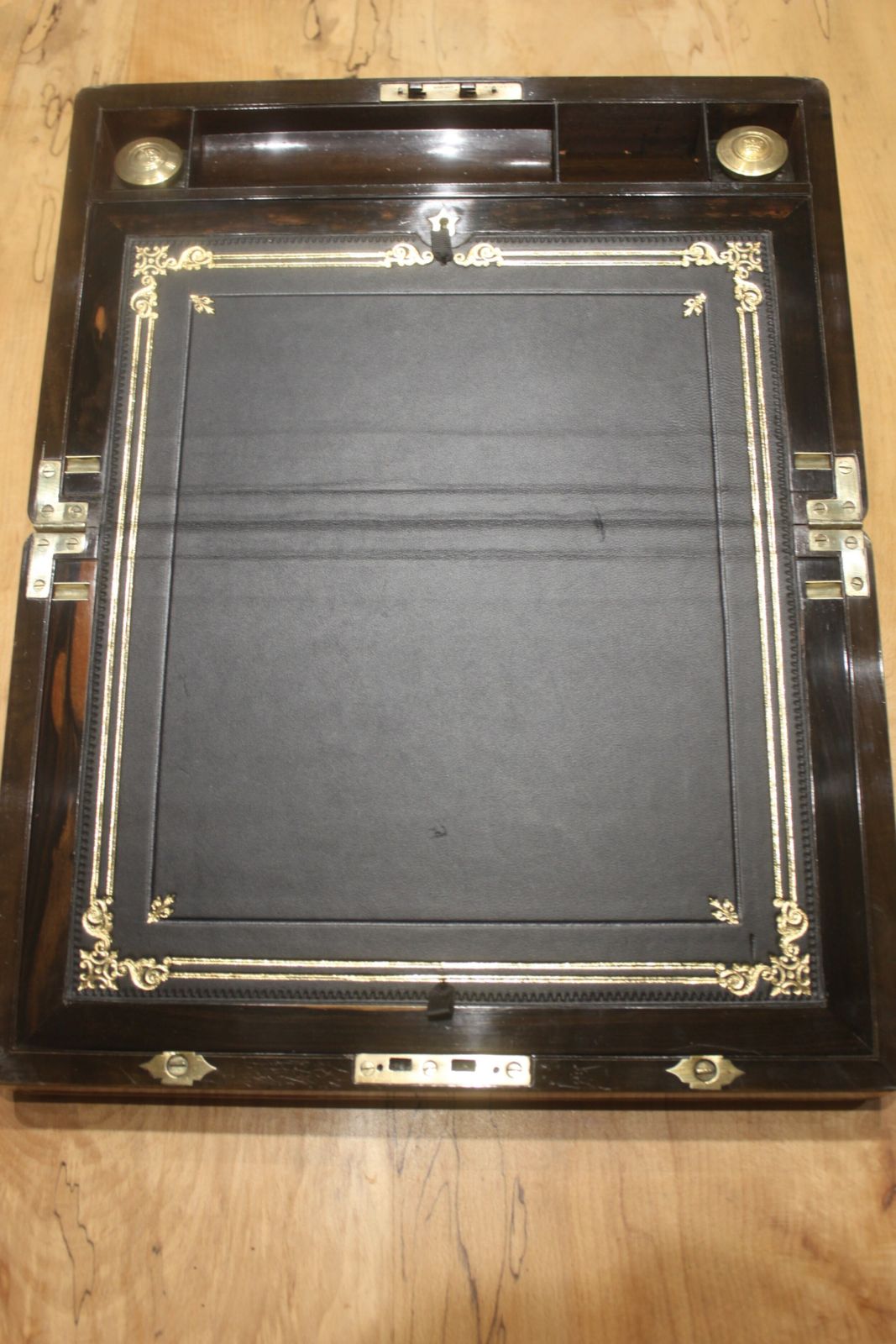 photo furniture Victorian Figured Walnut Writing Slope With Bramah Lock And Keys And Secret Drawers