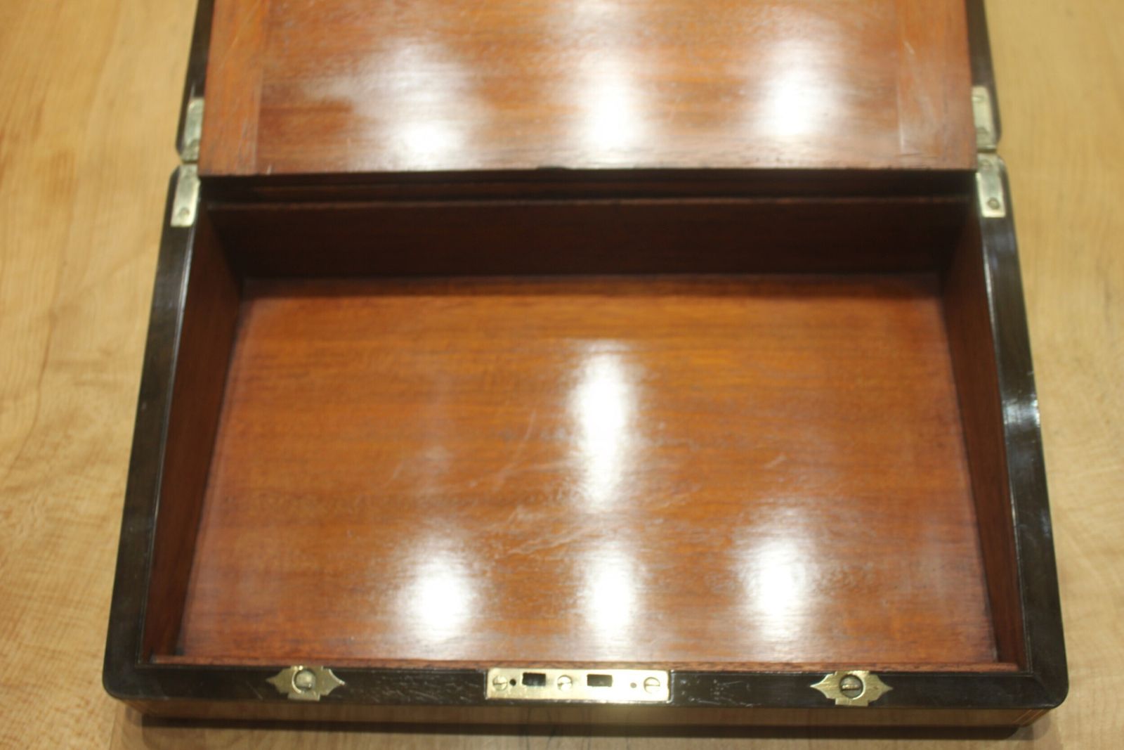 1048.0 Victorian Figured Walnut Writing Slope With Bramah Lock And Keys And Secret Drawers photo