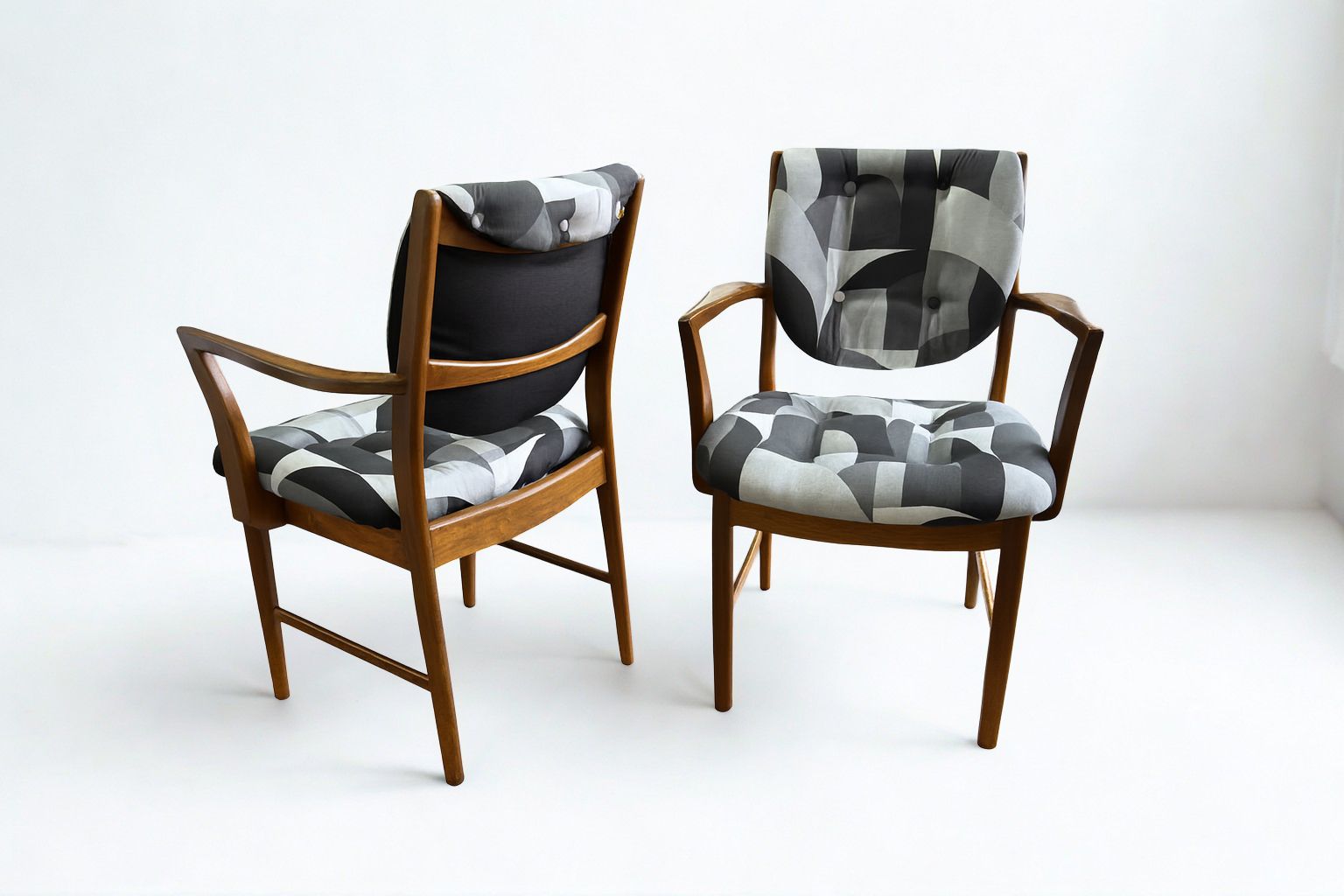 1970s McIntosh Of Kirkaldy Teak Carvers   Pair