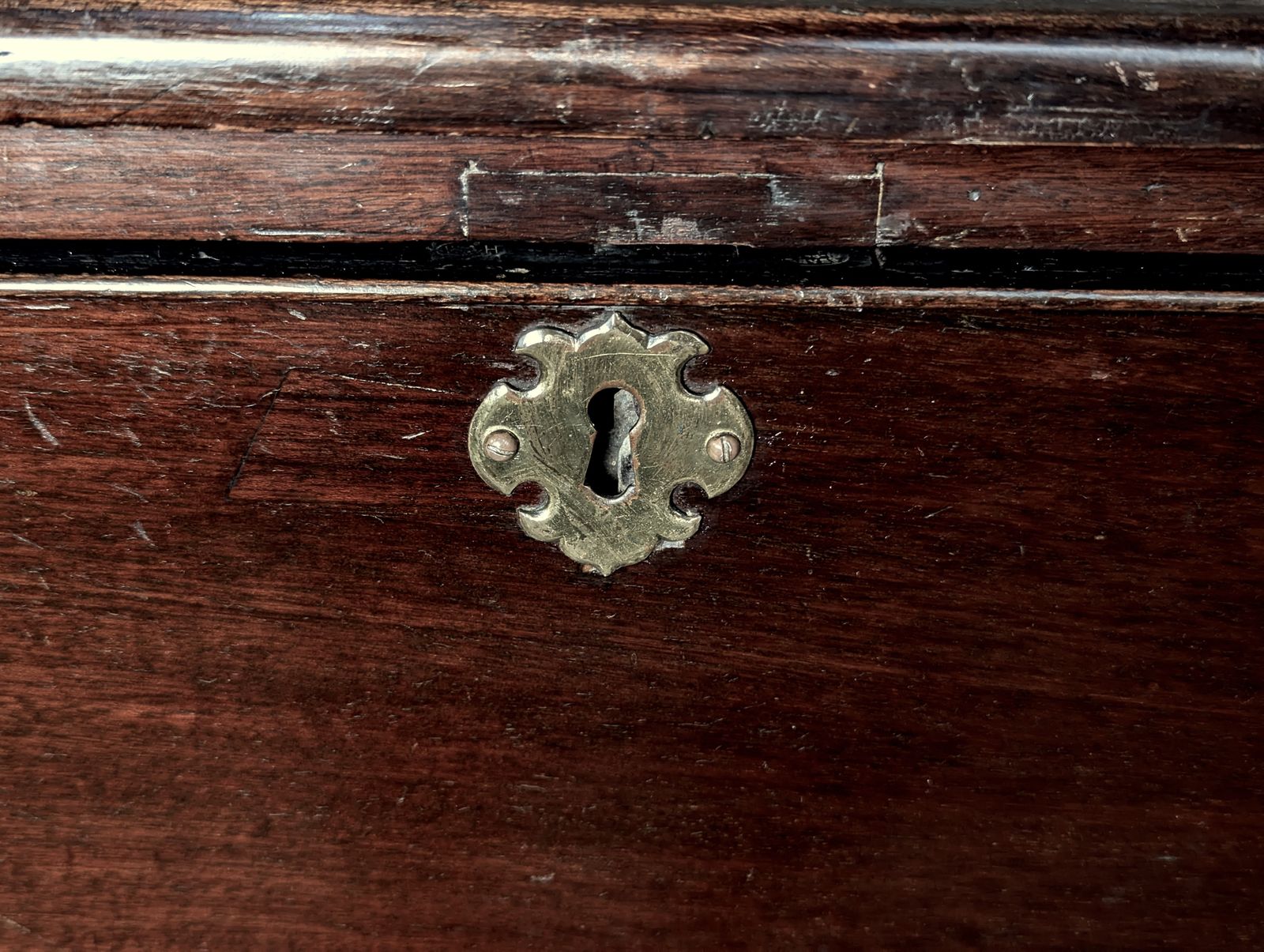 photo for sale Georgian Mahogany Chest Of Drawers   3 Drawers