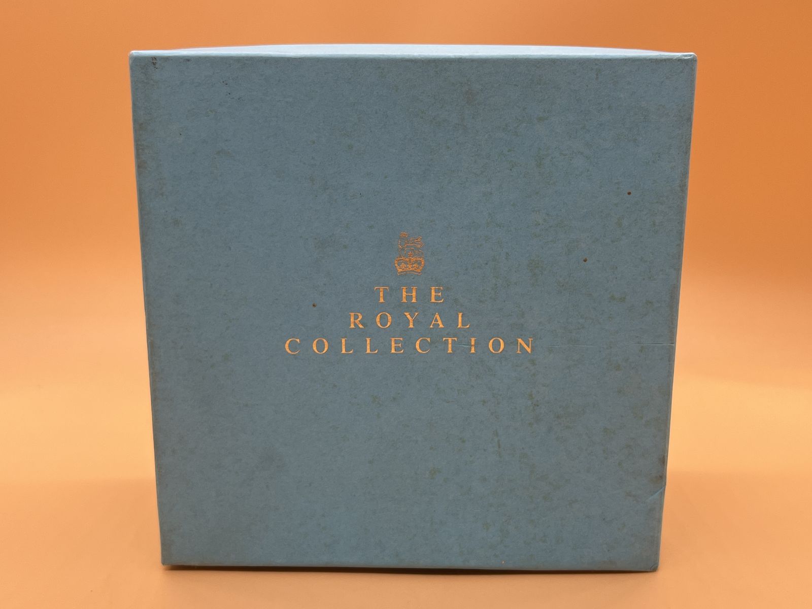 Royal Collection Queen Elizabeth Ll Golden Jubilee 1952   2002 Cabinet Tea Cup And Saucer Duo Boxed With Packaging. photo furniture