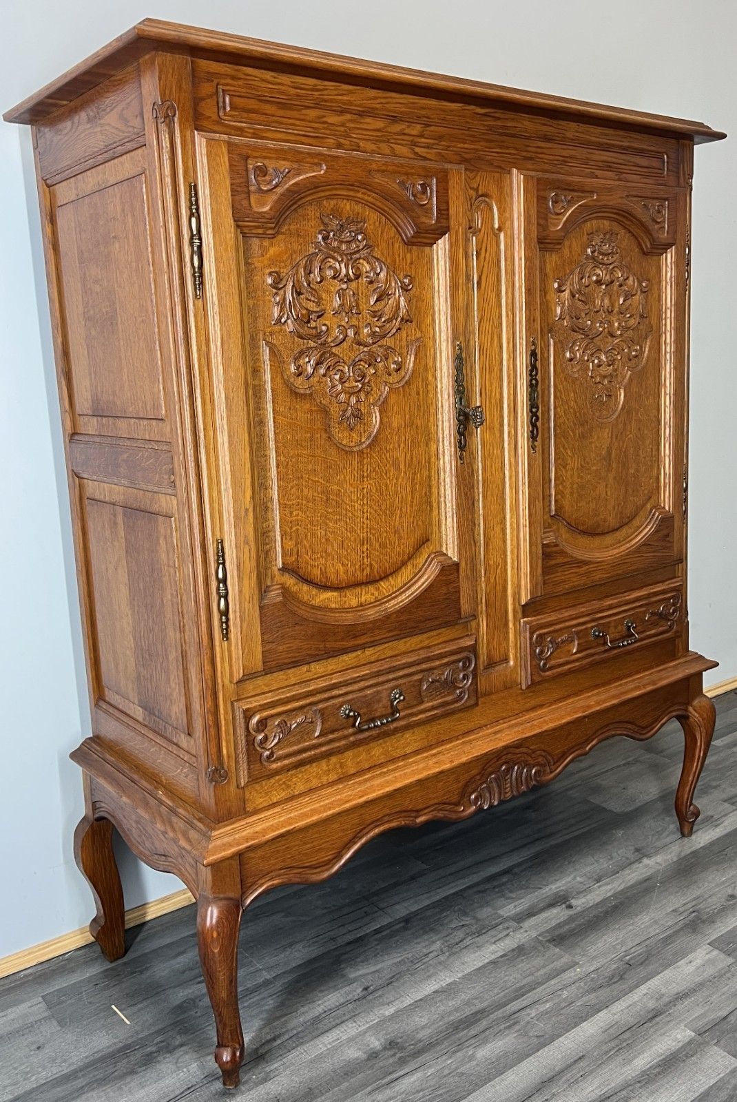 Cabinet Vintage French Louis XIV Oak Sideboard With Carved Cupboard Lot 4471 photo for sale