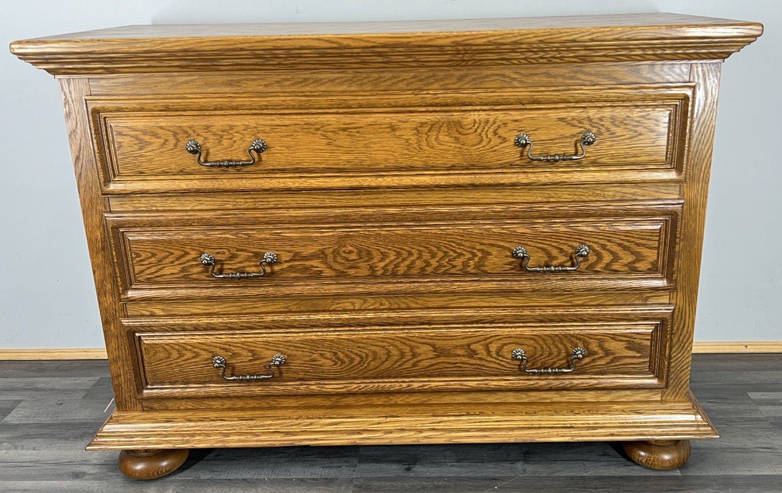 Chest Of Drawers Vintage French 3 Drawers Cabinet With Brass Handles Lot 4475 photo for sale