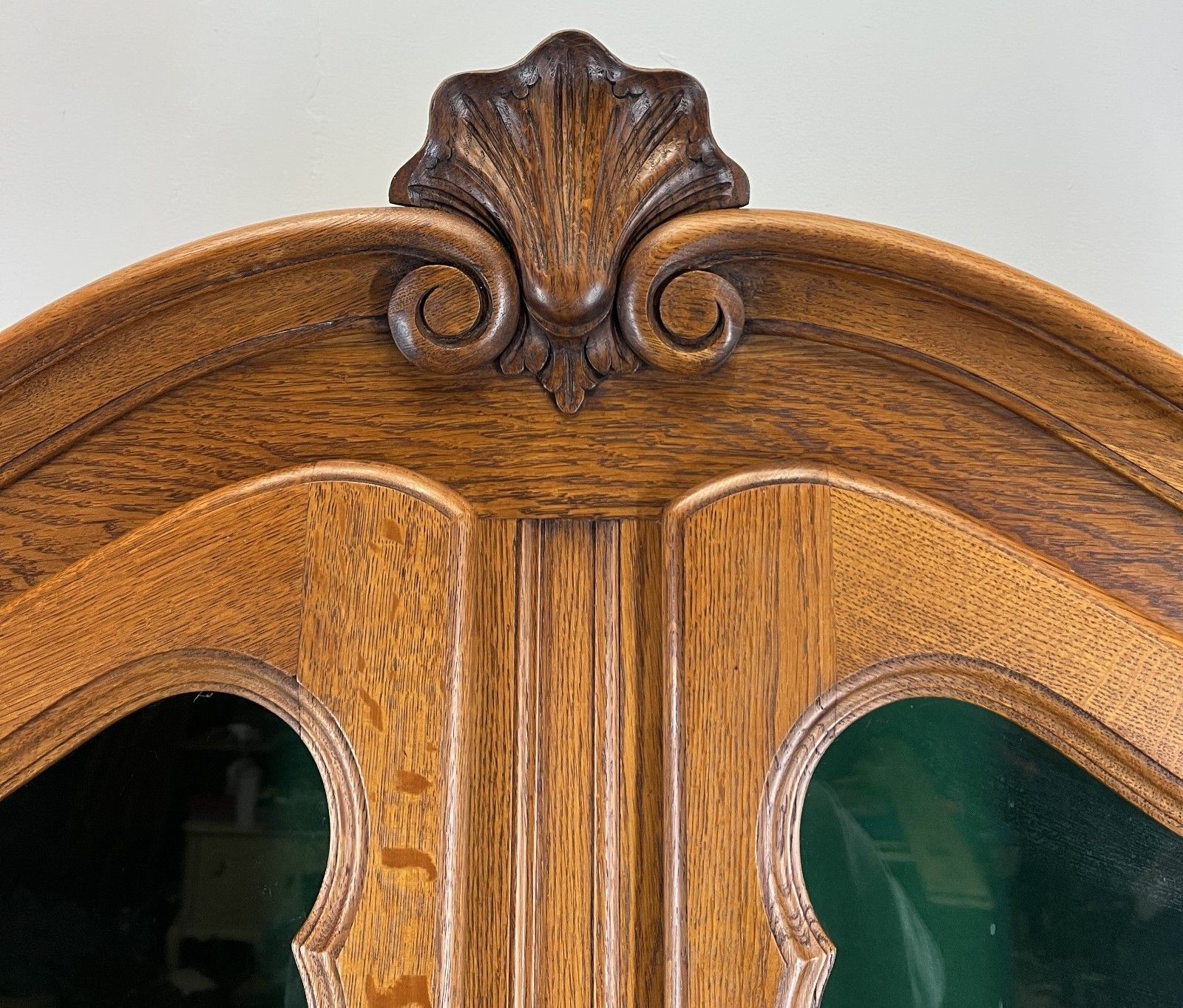 Bookcase Vintage French Louis XIV Style Oak Display Cabinet Sideboard Lot 4477 photo for sale