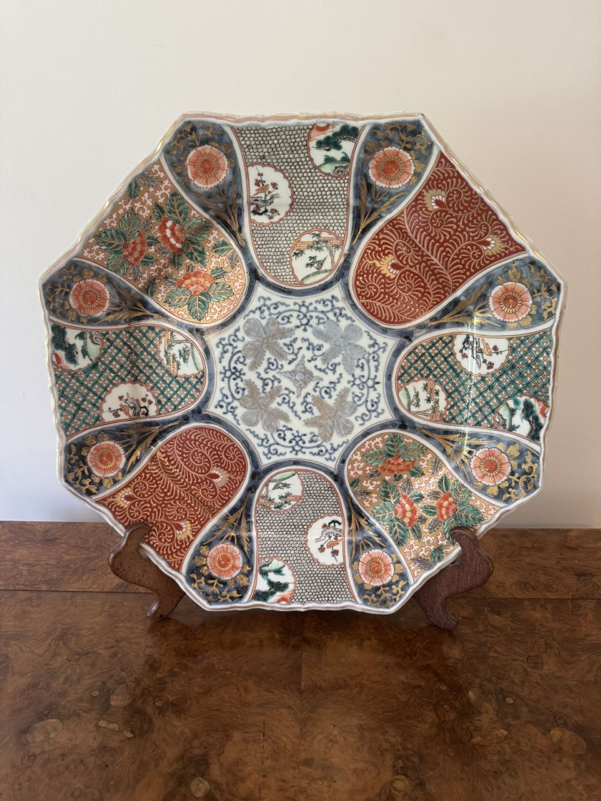Outstanding Quality Antique 19th Century Imari Porcelain Charger
