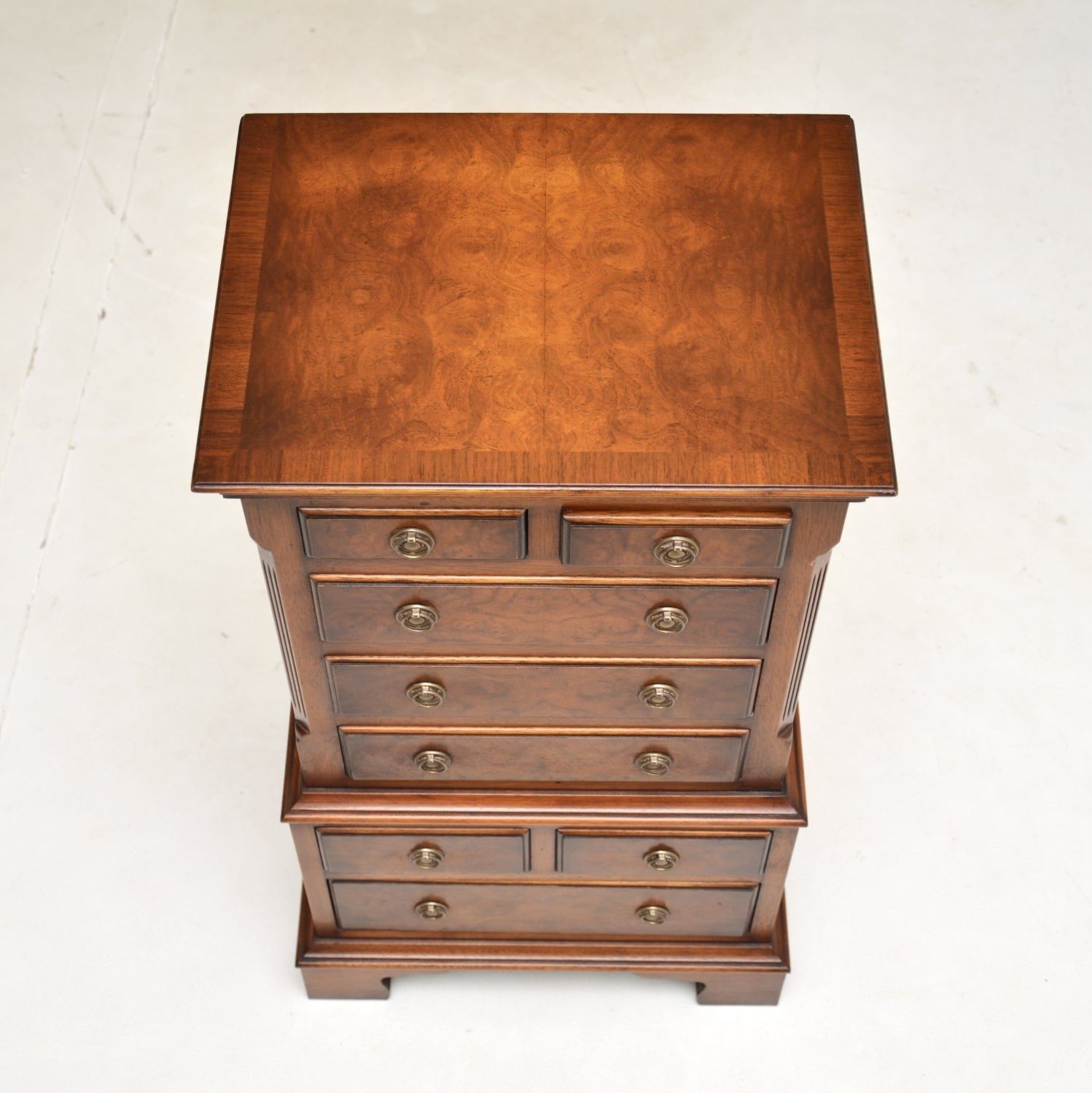 photo furniture Small Antique Burr Walnut Chest Of Drawers