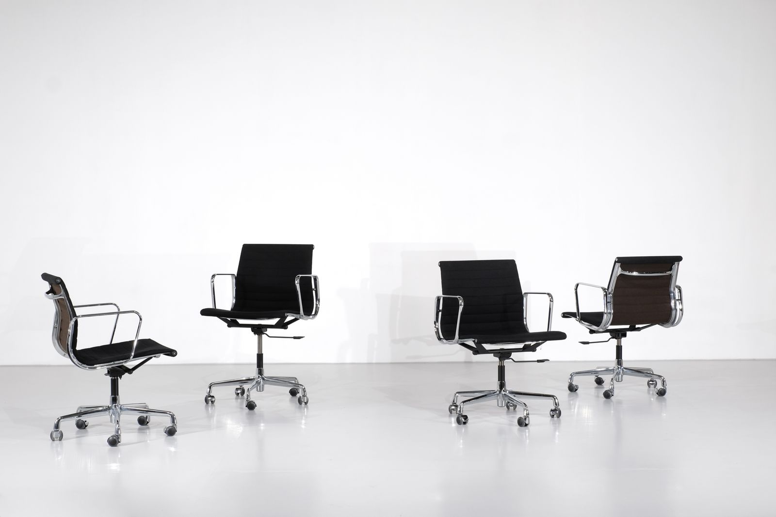 Set Of Armchairs For " Ea 117 " Charles Ray Eames For Icf USA 1969. photo furniture