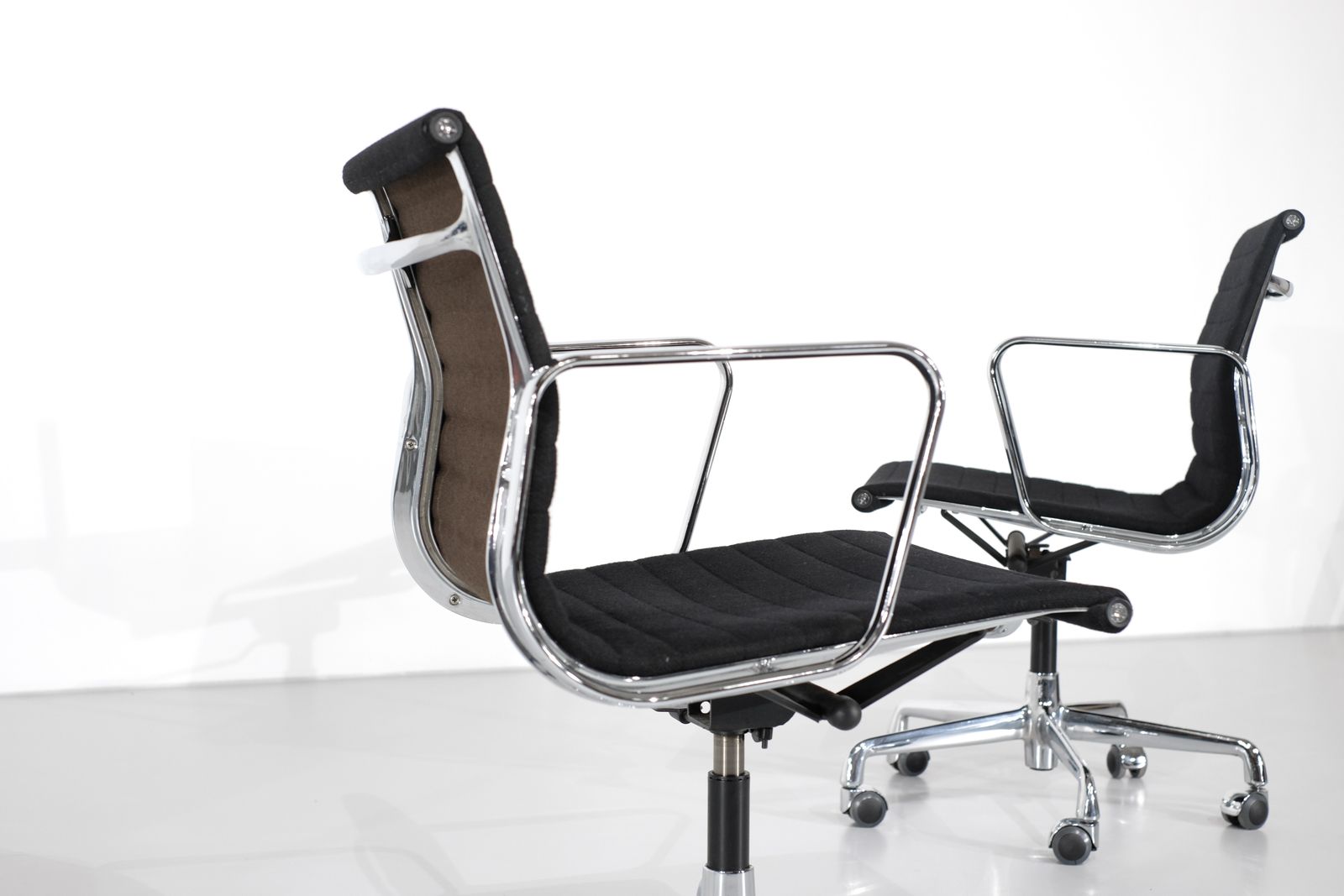 Set Of Armchairs For " Ea 117 " Charles Ray Eames For Icf USA 1969. photo for sale