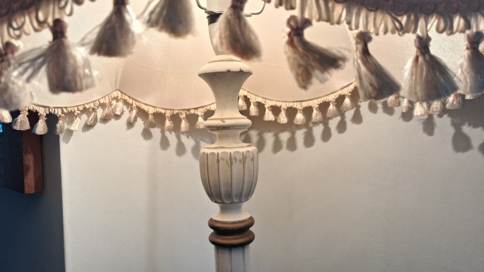 Vintage  French Cream And Gilt Oak Standard /Floor Lamp With Delightful Shade photo Lighting
