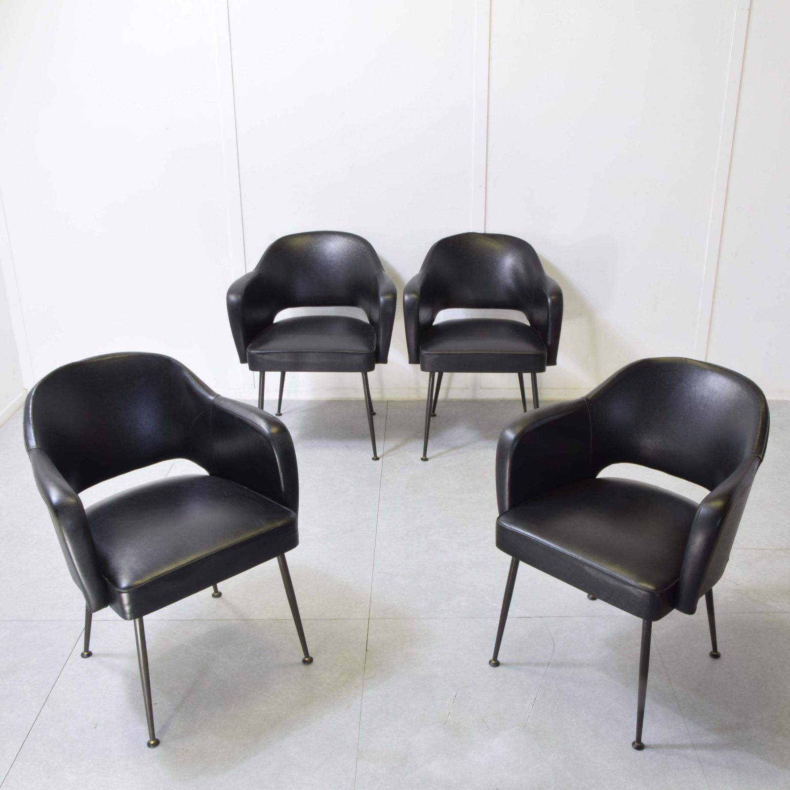 Eero Saarinen In The Manner Armchairs In Sky 1960s. photo Furniture