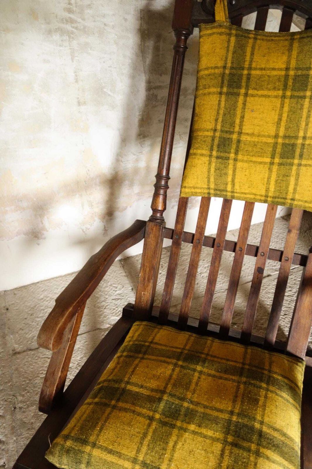 Victorian Style Folding Chair Vintage Colonial Lounge Chair photo Furniture