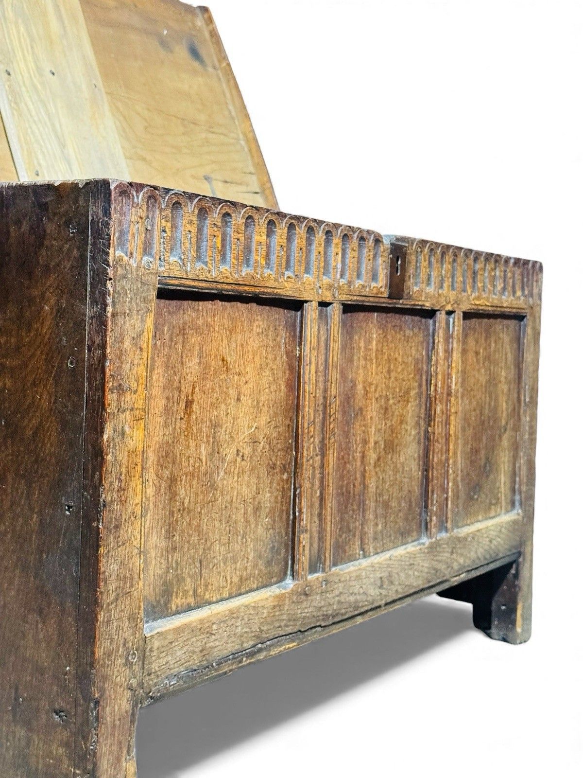 photo furniture Antique Period Blanket Box Coffer Solid Oak And Elm Superior Quality C1680s