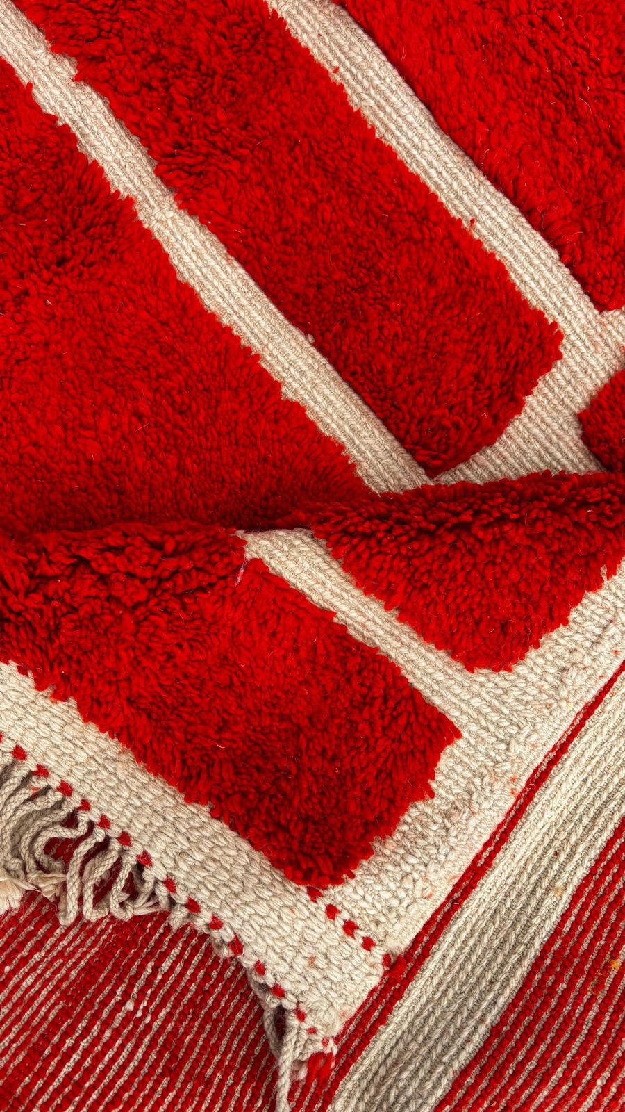 1245.0 Handwoven Moroccan Mrirt Wool Rug 190x300 Cm | Red And Cream Geometric Design | Modern Berber Carpet / Moroccan Beni Ourain Carpet photo