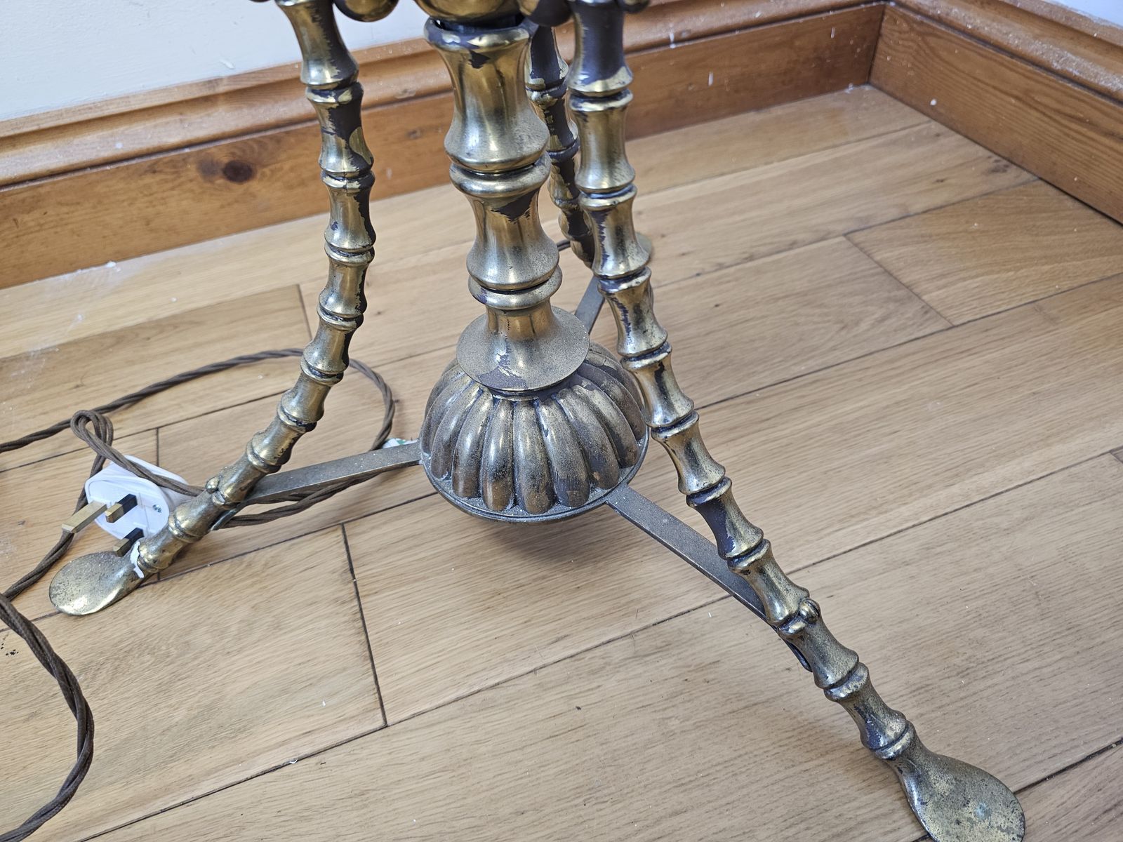French Floor Lamp In The Manner Of Maison Bagues photo vintage