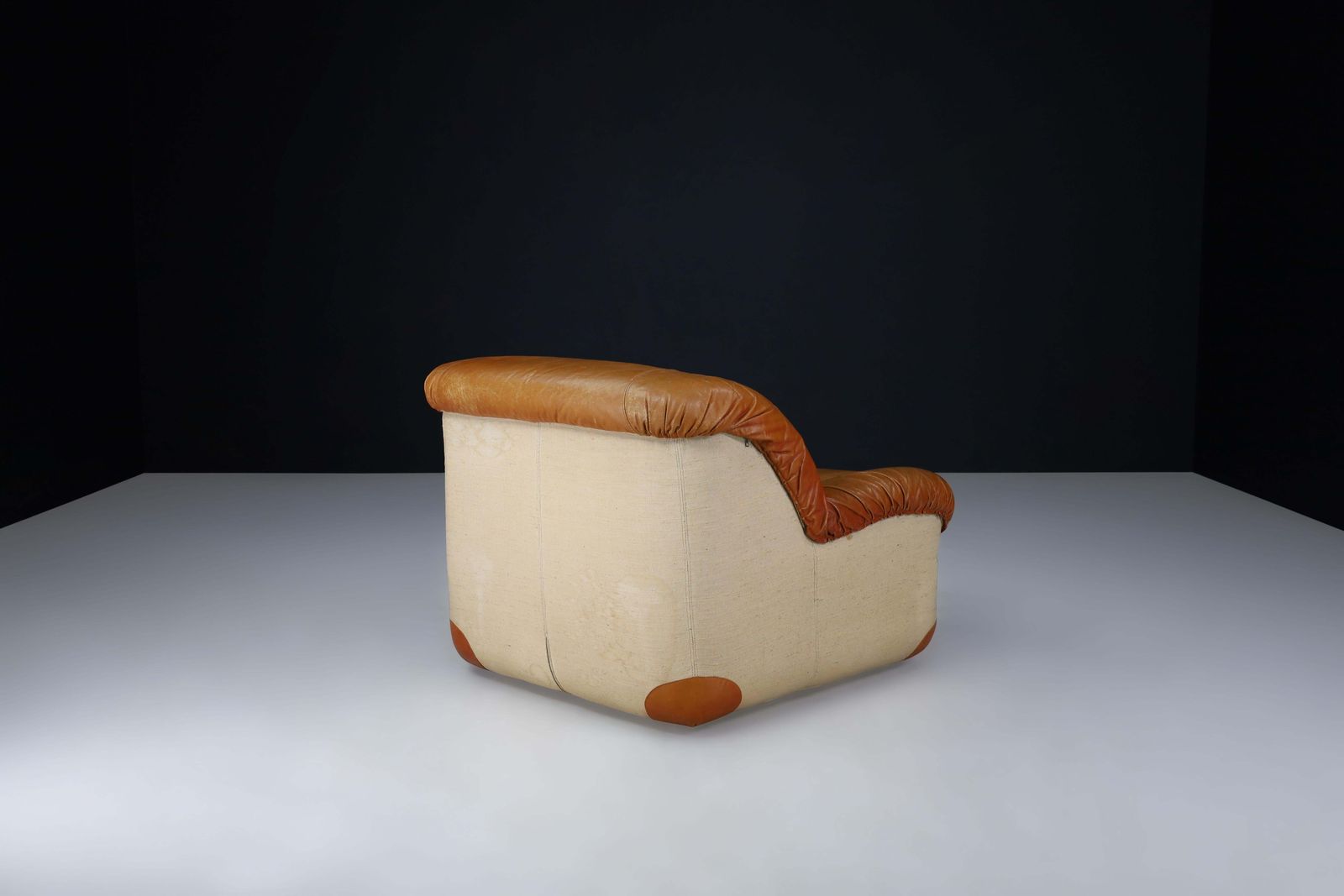 Mid Century Modern Lounge Chairs By Guido Faleschini In Patinated Cognac Leather photo vintage