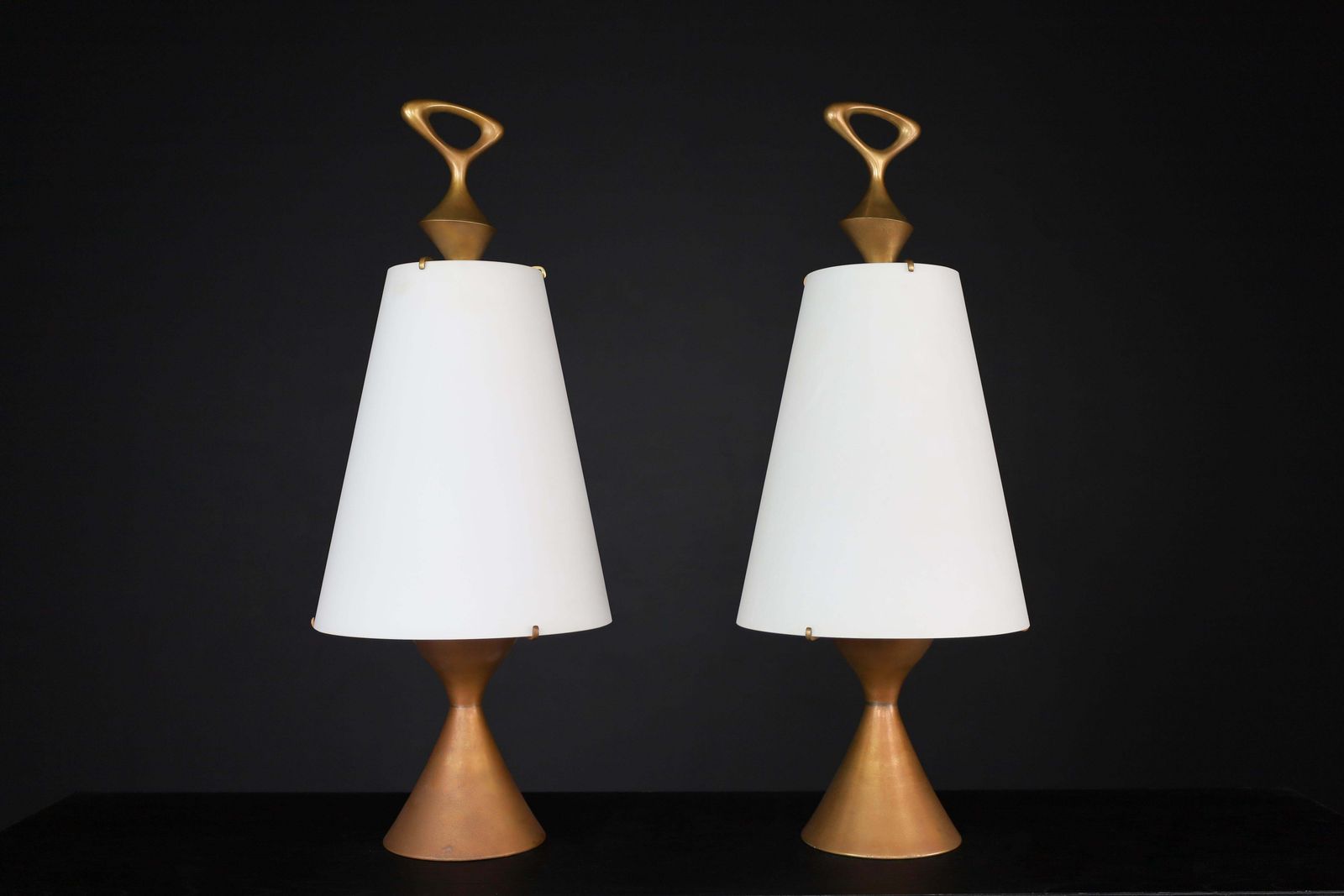 Max Ingrand For Fontana Arte Pair Of Two Patinated Brass Table Lamps Italy 1956 photo for sale