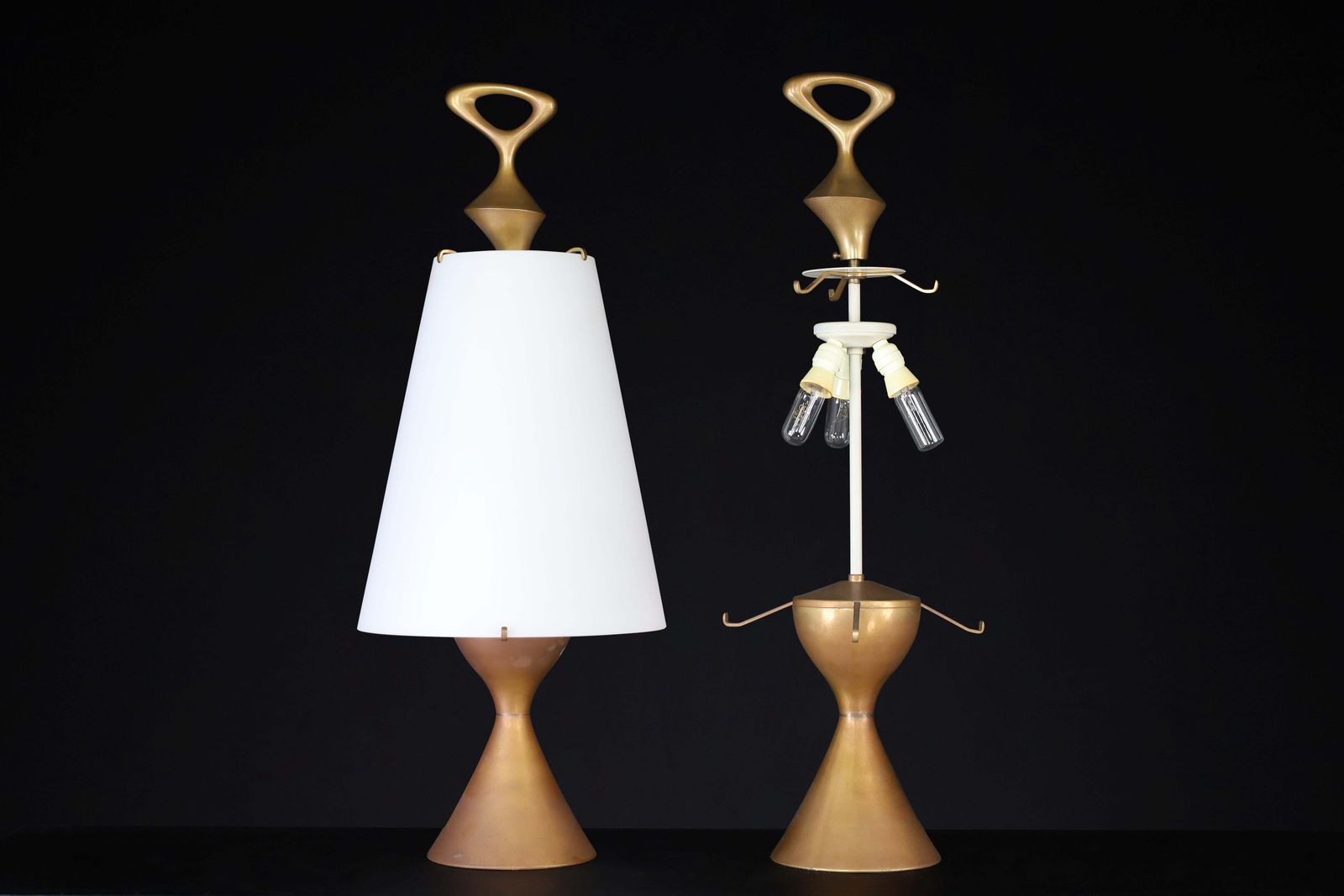 32823.0 Max Ingrand For Fontana Arte Pair Of Two Patinated Brass Table Lamps Italy 1956 photo