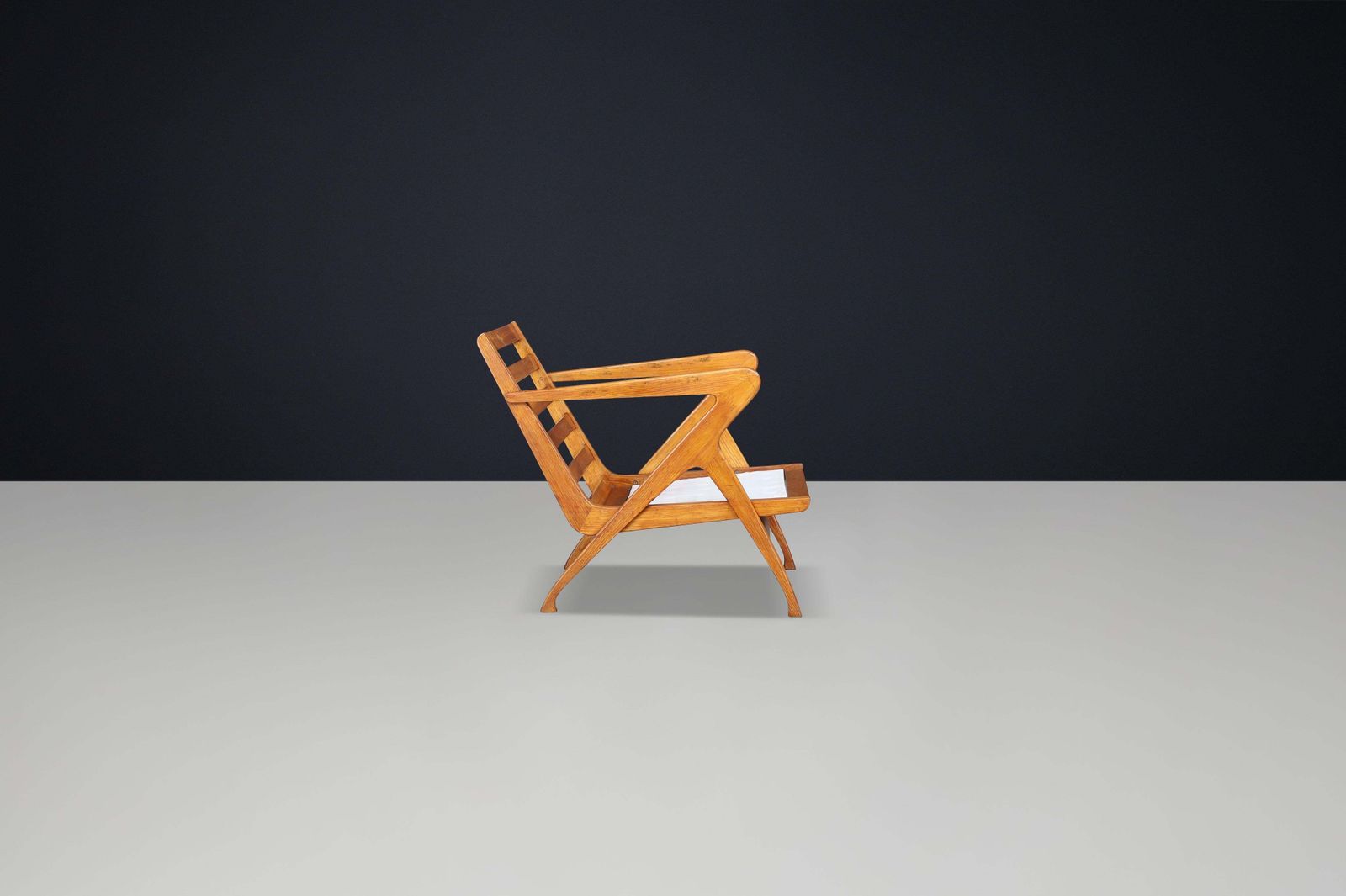 Sculptural Italian Walnut Armchair, 1950s – Mid Century Modern Design Icon photo vinterior