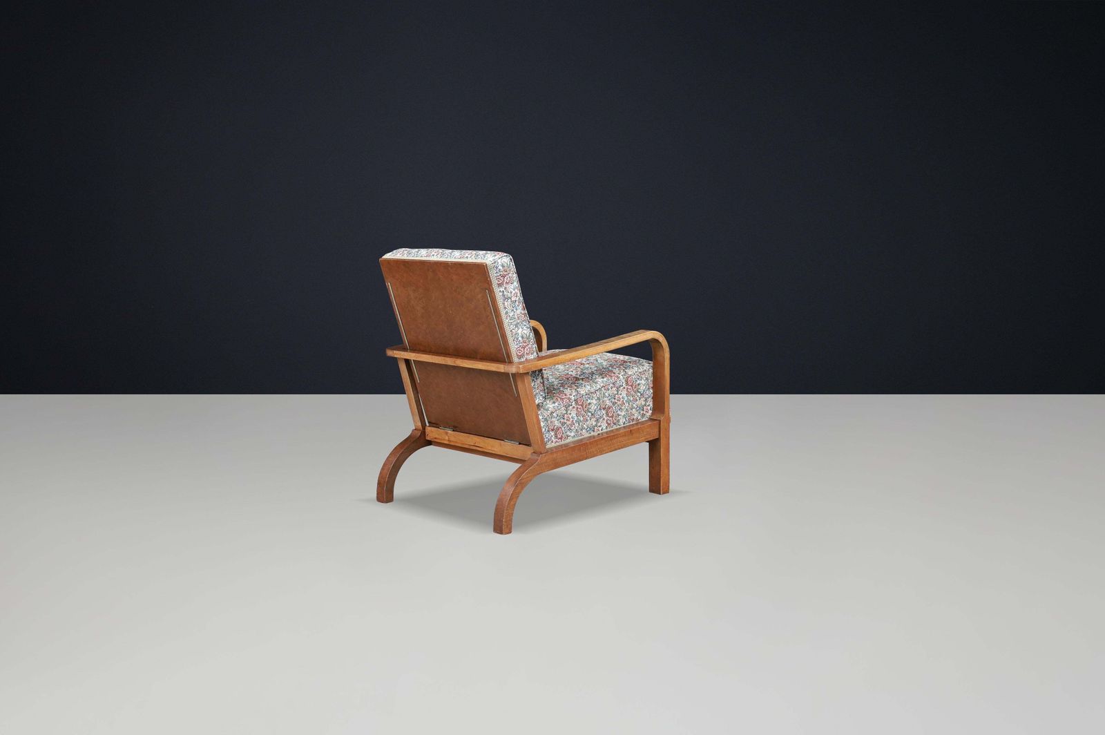 1930s Czechoslovak Reclining Armchair In Original Floral Upholstery photo vinterior