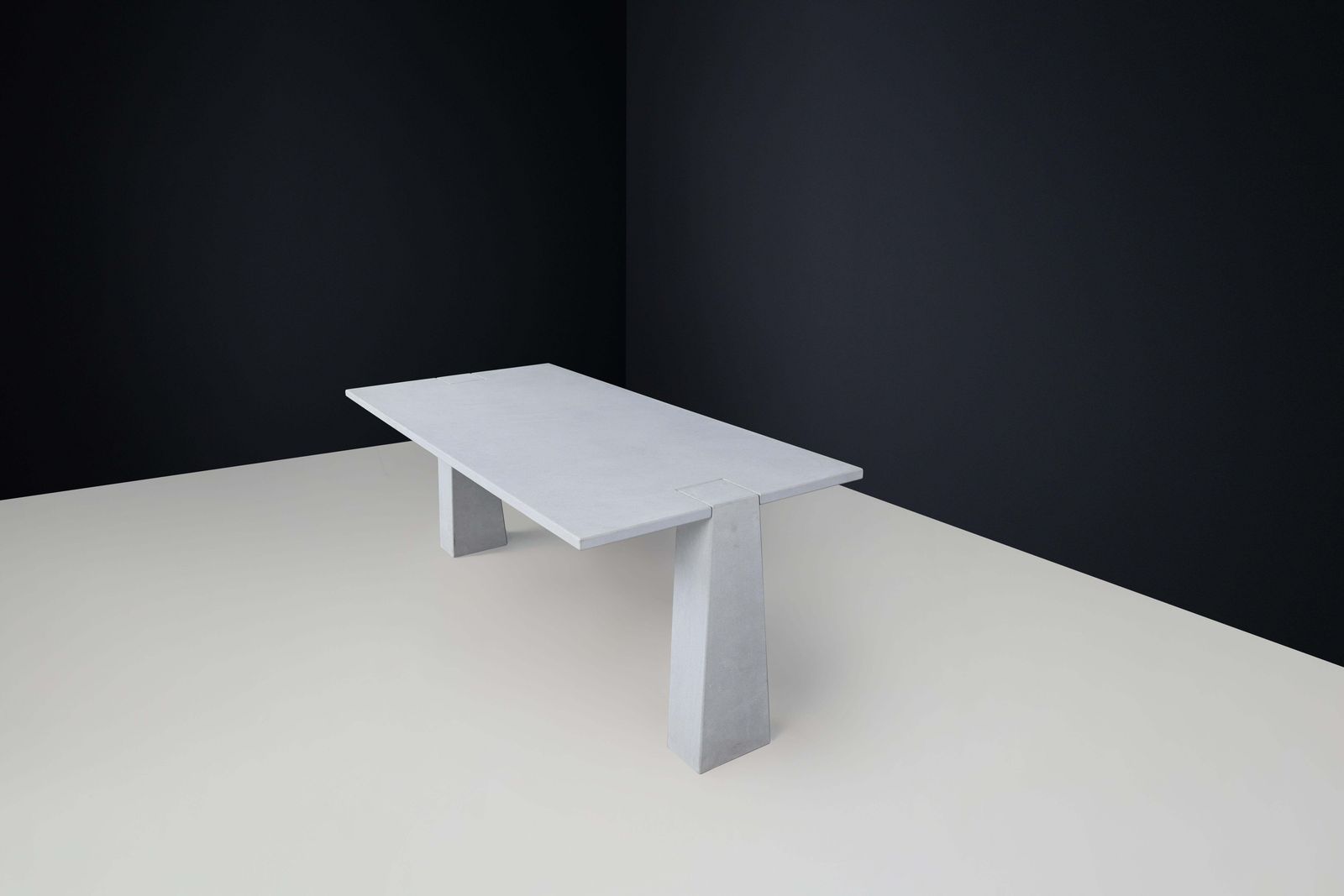 photo vinterior Pietra Serena' Inca'  Desk Or Dining Room By Angelo Mangiarotti For Skipper 1978