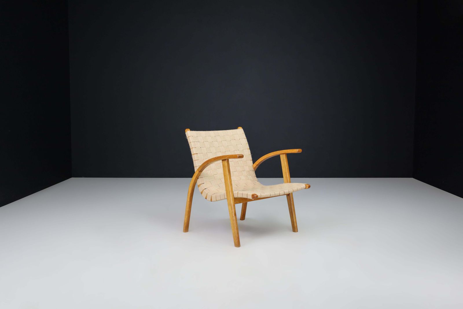 photo furniture Jan Vanek Easy Chair In Oak Bentwood And Canvas, Praque, The 1930s