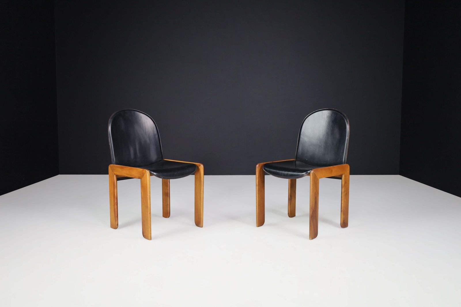 Set Of Four Dining Chairs In The Manner Of Tobia & Afra Scarpa, Italy, 1970 photo vinterior