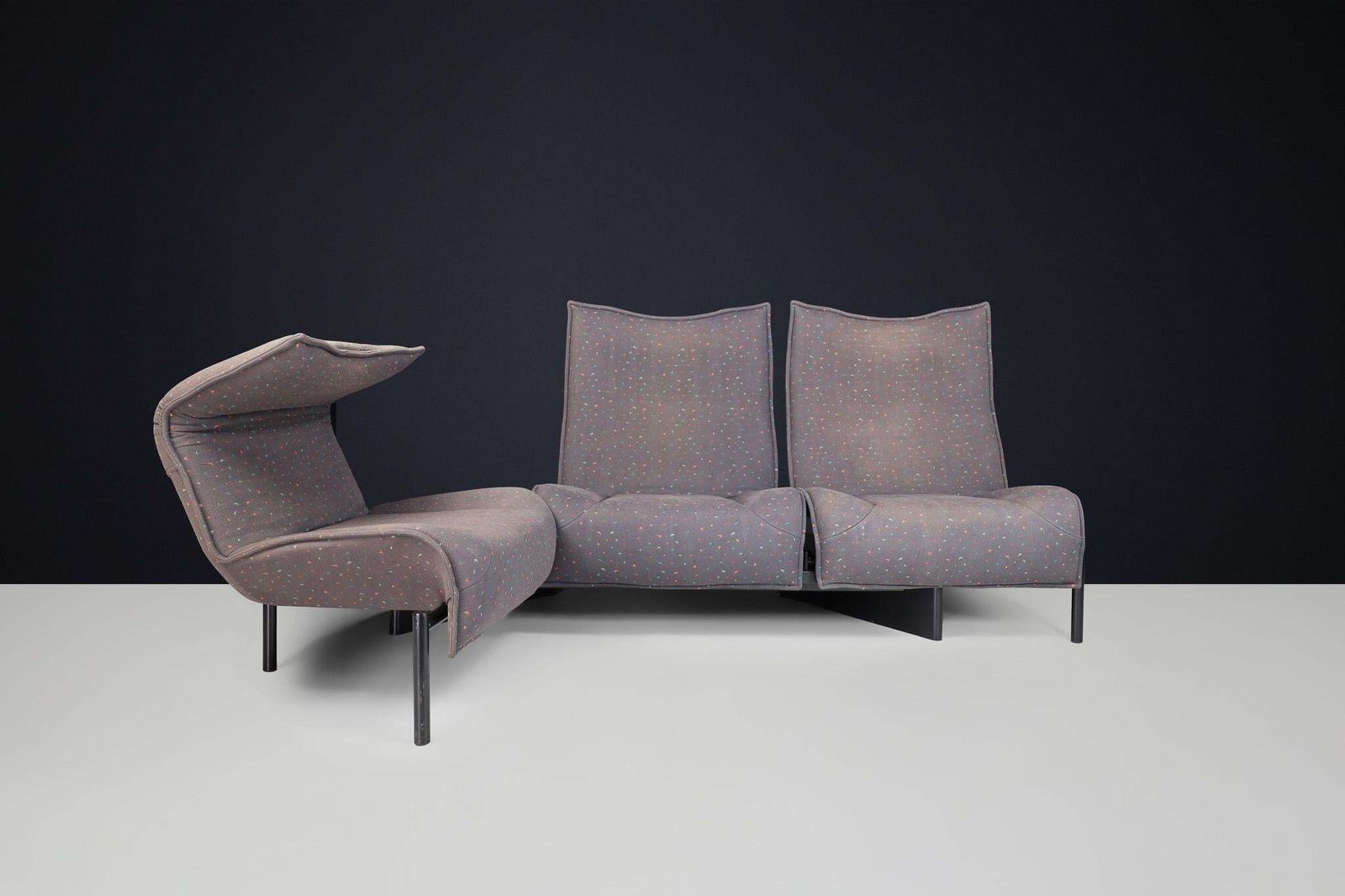 Modern 'Veranda' Sofa By Vico Magistretti For Cassina, In Original Fabric, Italy photo 5023.0