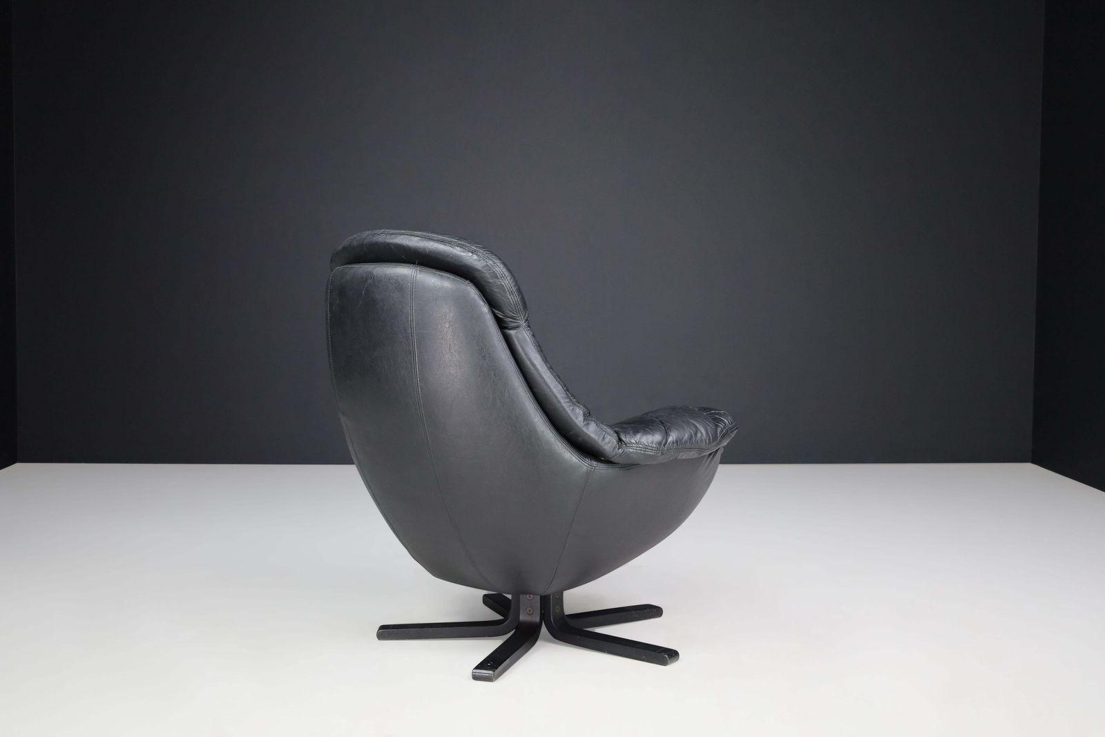 H.W. Klein For Bramin Leather Swivel Lounge Chairs, Denmark 1970s photo buy