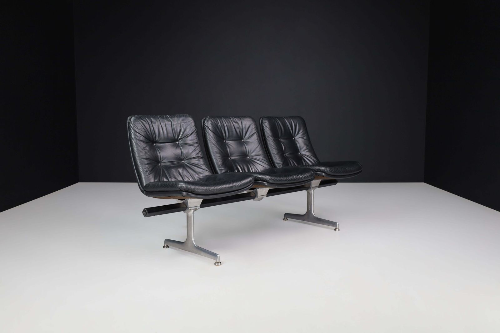 Geoffrey Harcourt Leather Bench For Artifort, The Netherlands, 1960s photo for sale