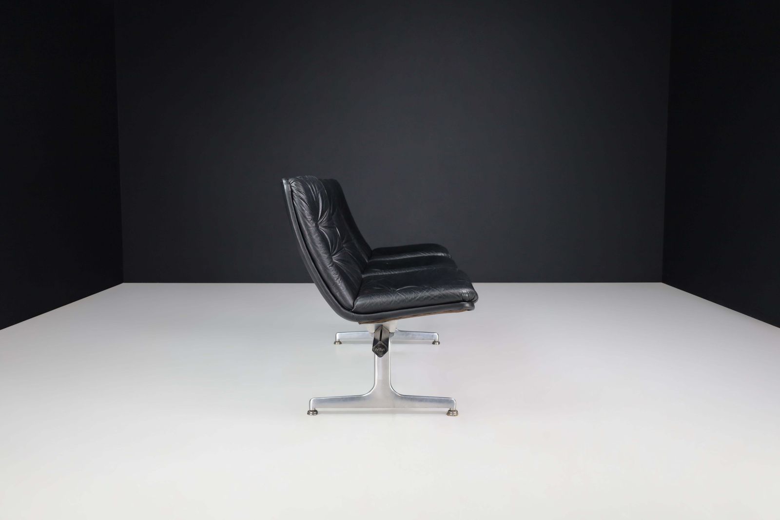 Geoffrey Harcourt Leather Bench For Artifort, The Netherlands, 1960s photo Furniture
