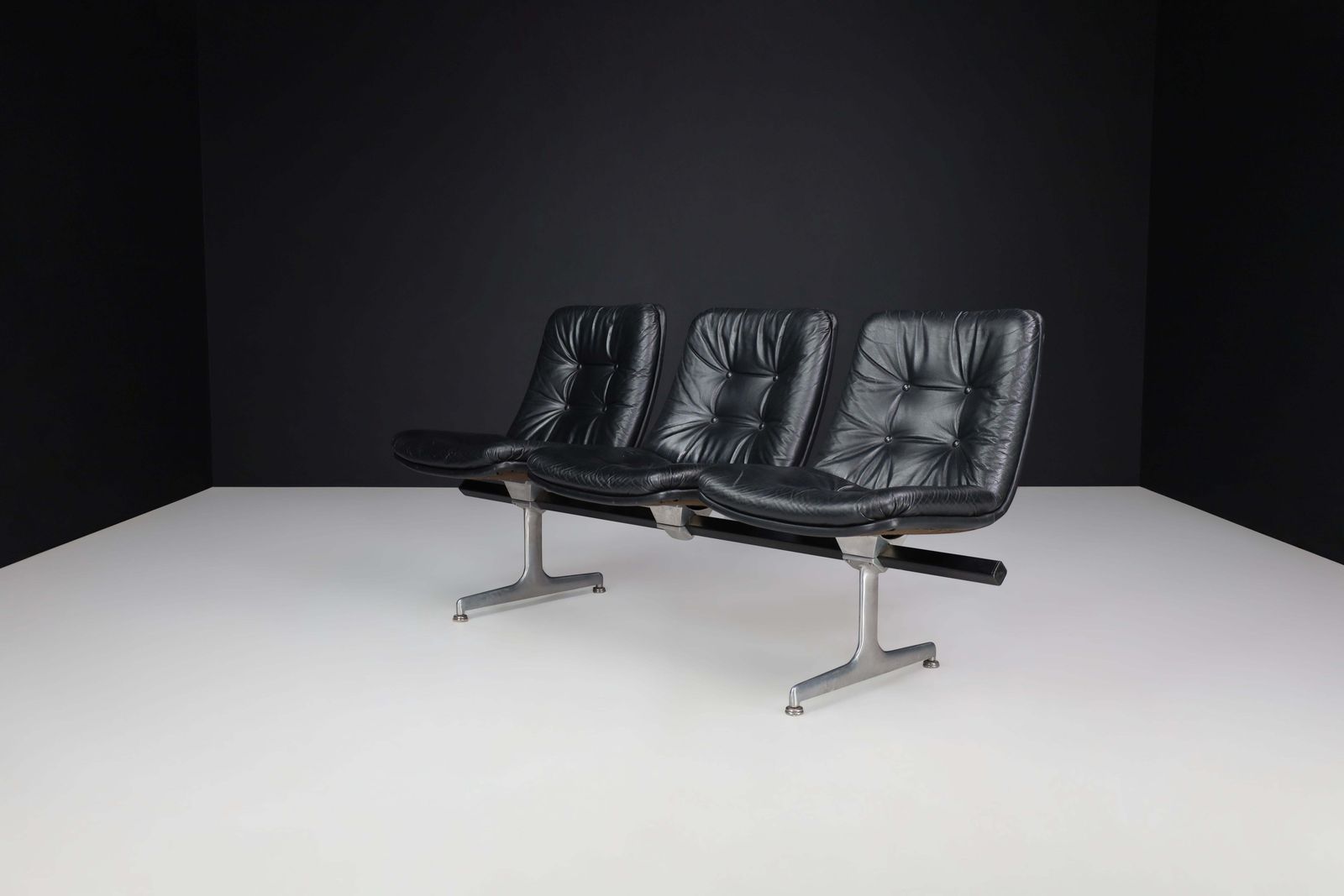 photo furniture Geoffrey Harcourt Leather Bench For Artifort, The Netherlands, 1960s