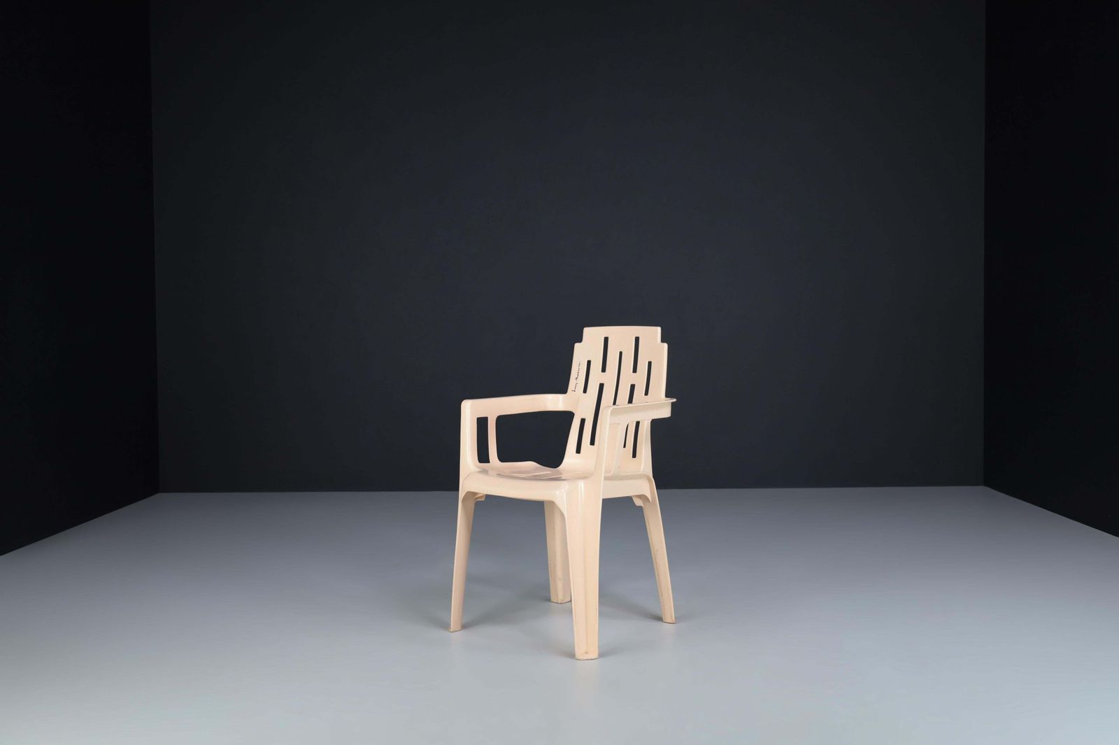 Pierre Paulin 'Boston' Chairs For Henry Massonnet, France 1988 photo Furniture