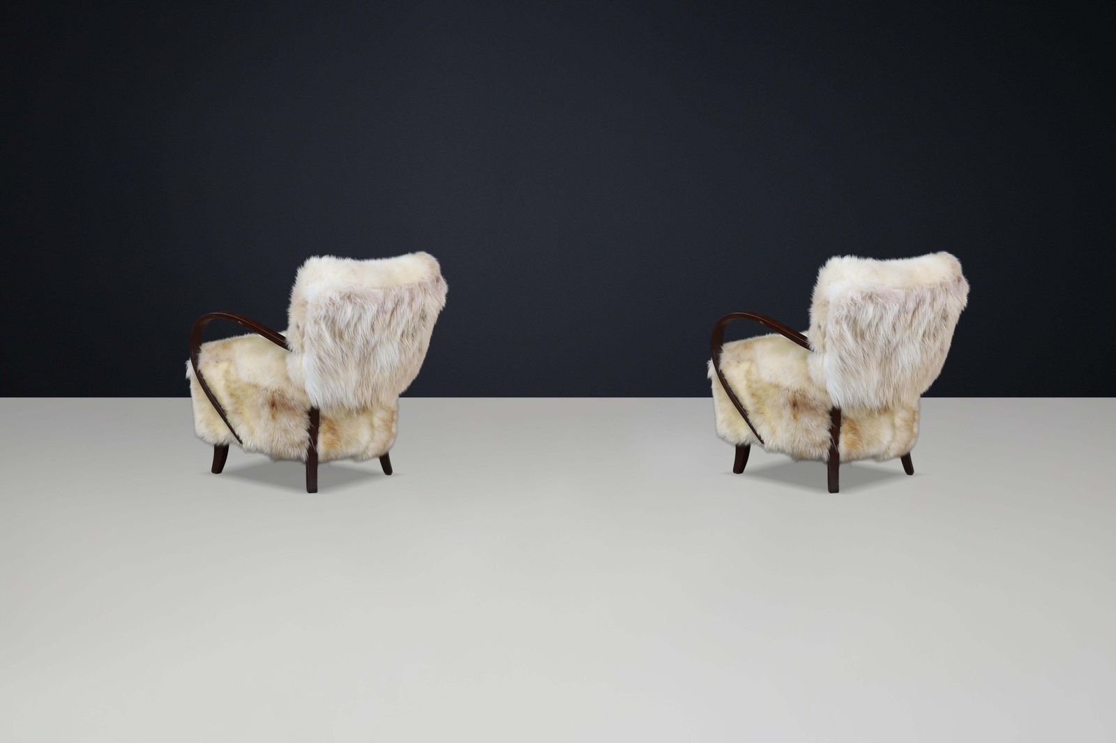 1930s Jindřich Halabala Bentwood Lounge Chairs In Sheepskin, Thonet photo vintage