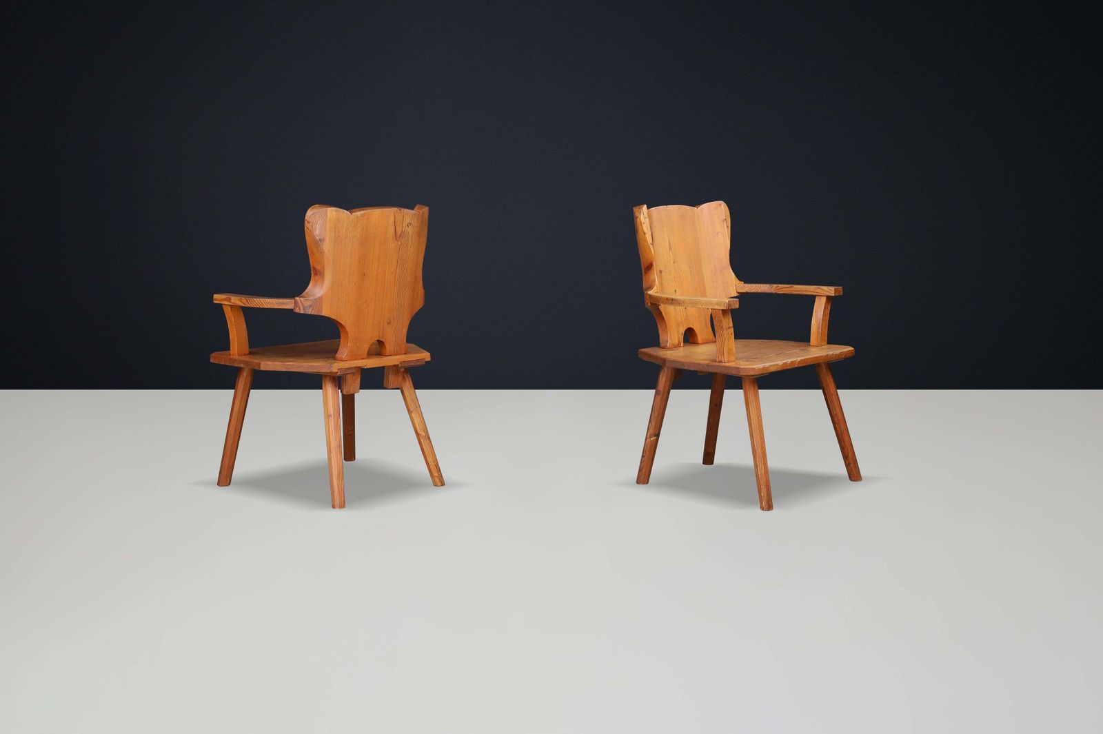 Monumental Swedish Pine Armchairs, 1950s – Sculptural Rustic Modernism photo vinterior