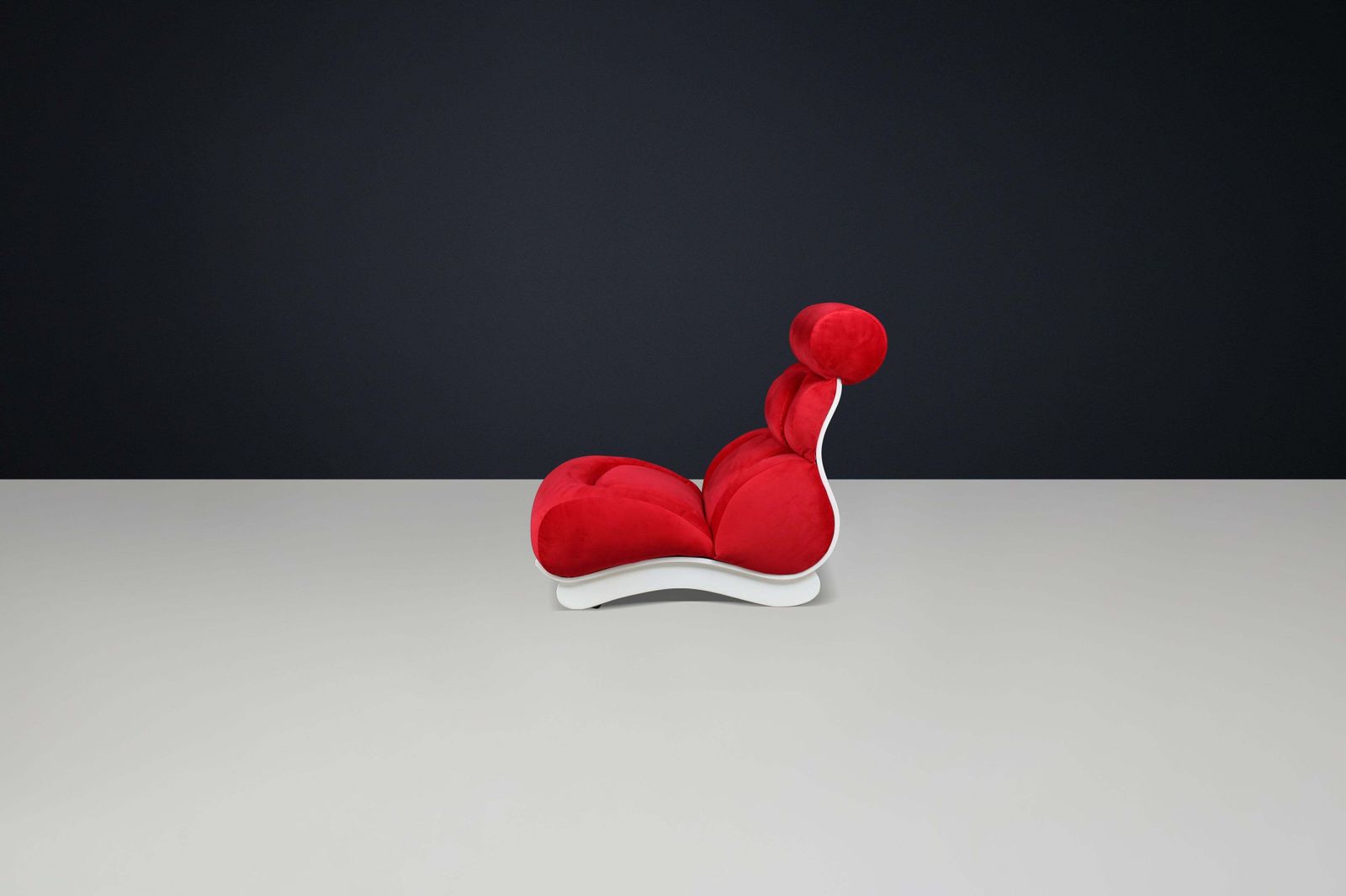 Sculptural Wave Lounge Chair In Original Red Velour With White Molded Base, 1970 photo vintage