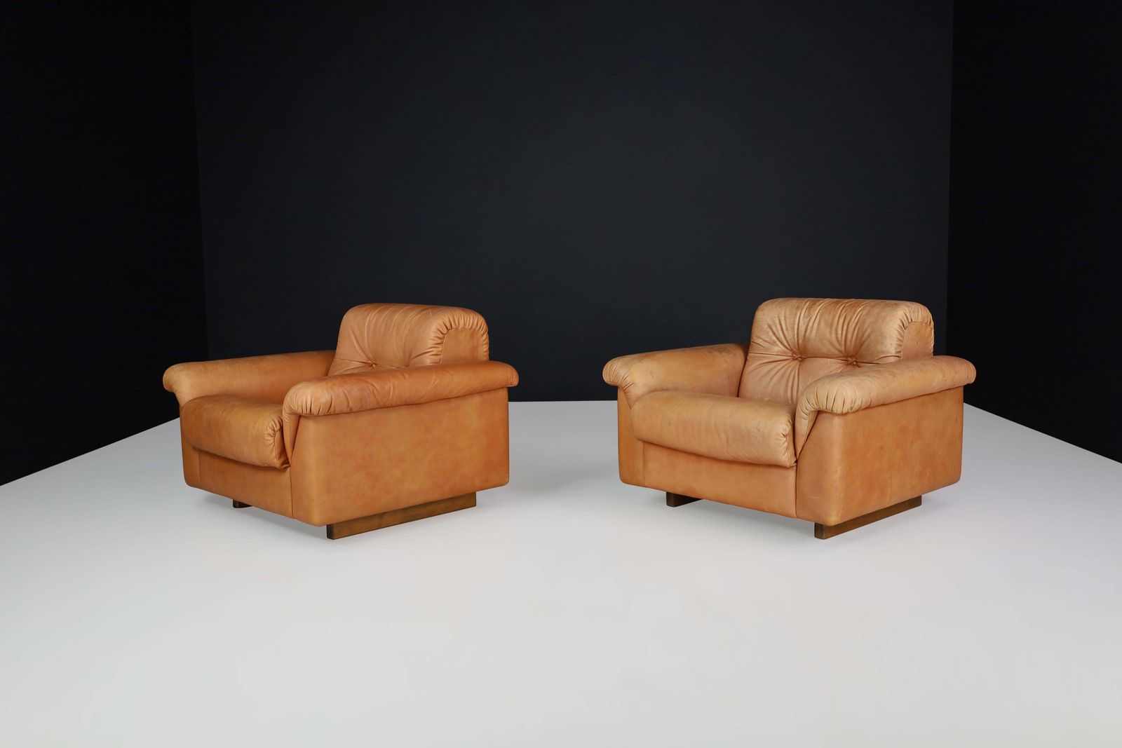 Set Of 2 De Sede Ds 45 Leather Lounge Chairs, Switzerland, 1970s photo buy