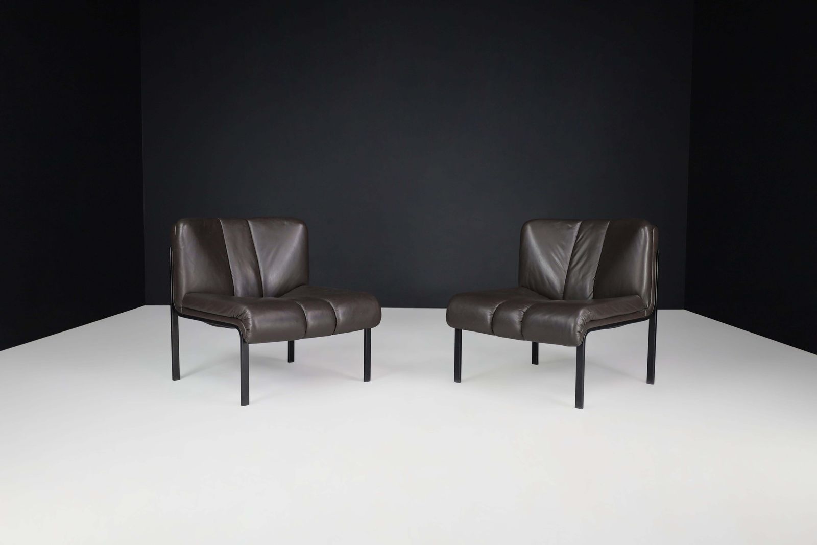 Hans Eichenberger For Girsberger ‘Eurochairs’ In Leather, Switserland, 1970s photo furniture