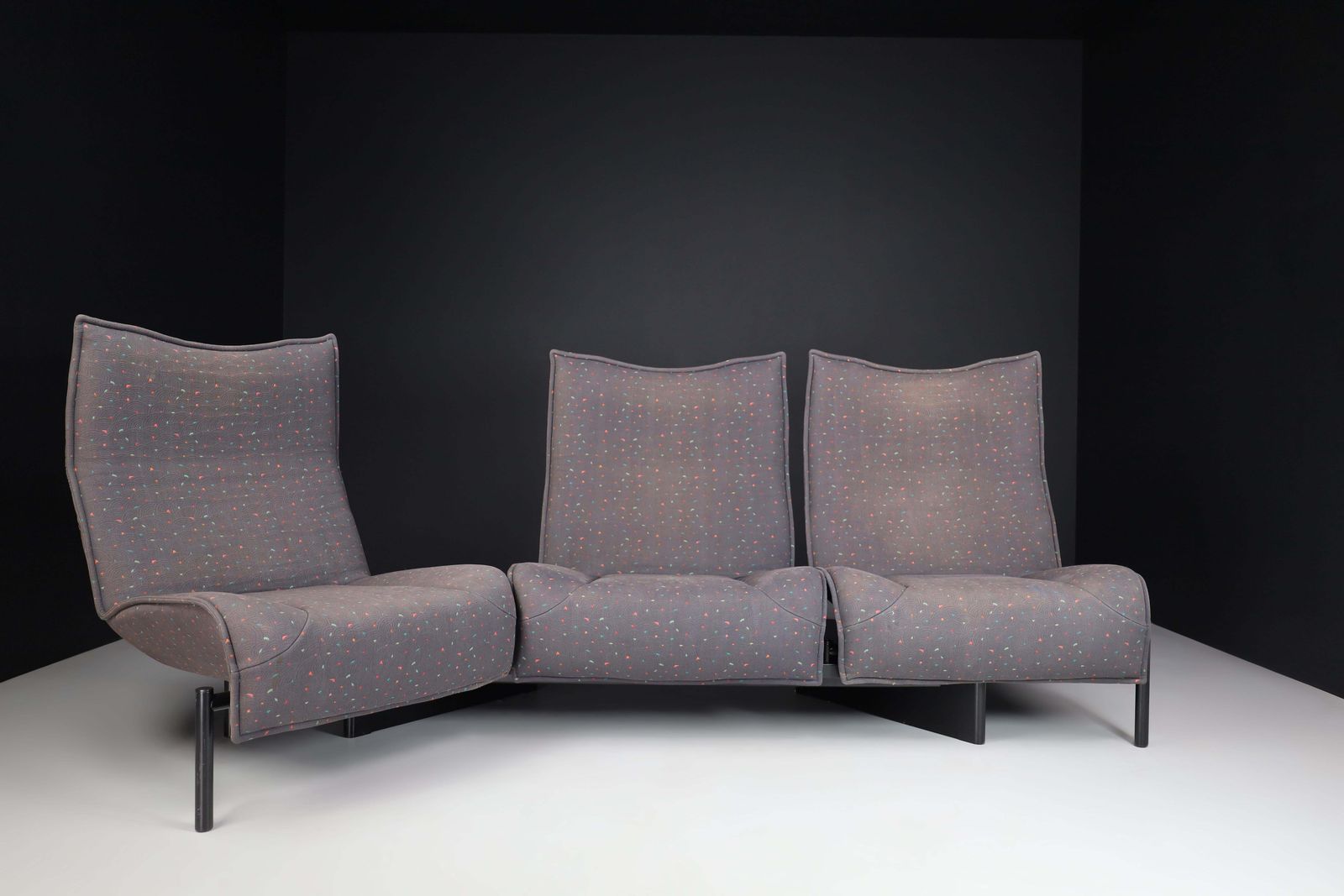 'Veranda' 3 Seater Fabric Sofa By Vico Magistretti For Cassina, Italy, 1980s photo vintage