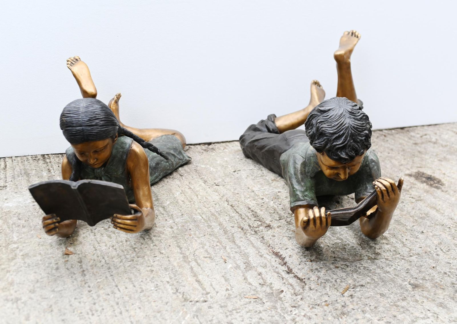 Pair Lifesize Bronze Children Reading Boy Girl Statues Art photo vinterior
