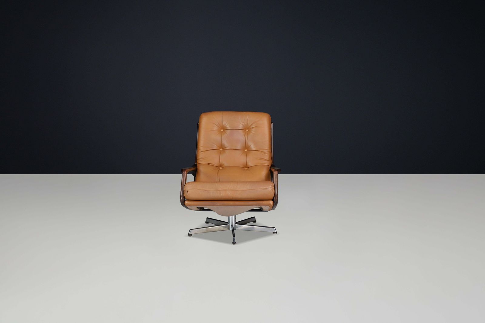 photo vintage Eugen Schmidt Swivel Lounge Chair And Ottoman In Cognac Leather, Germany, 1970s