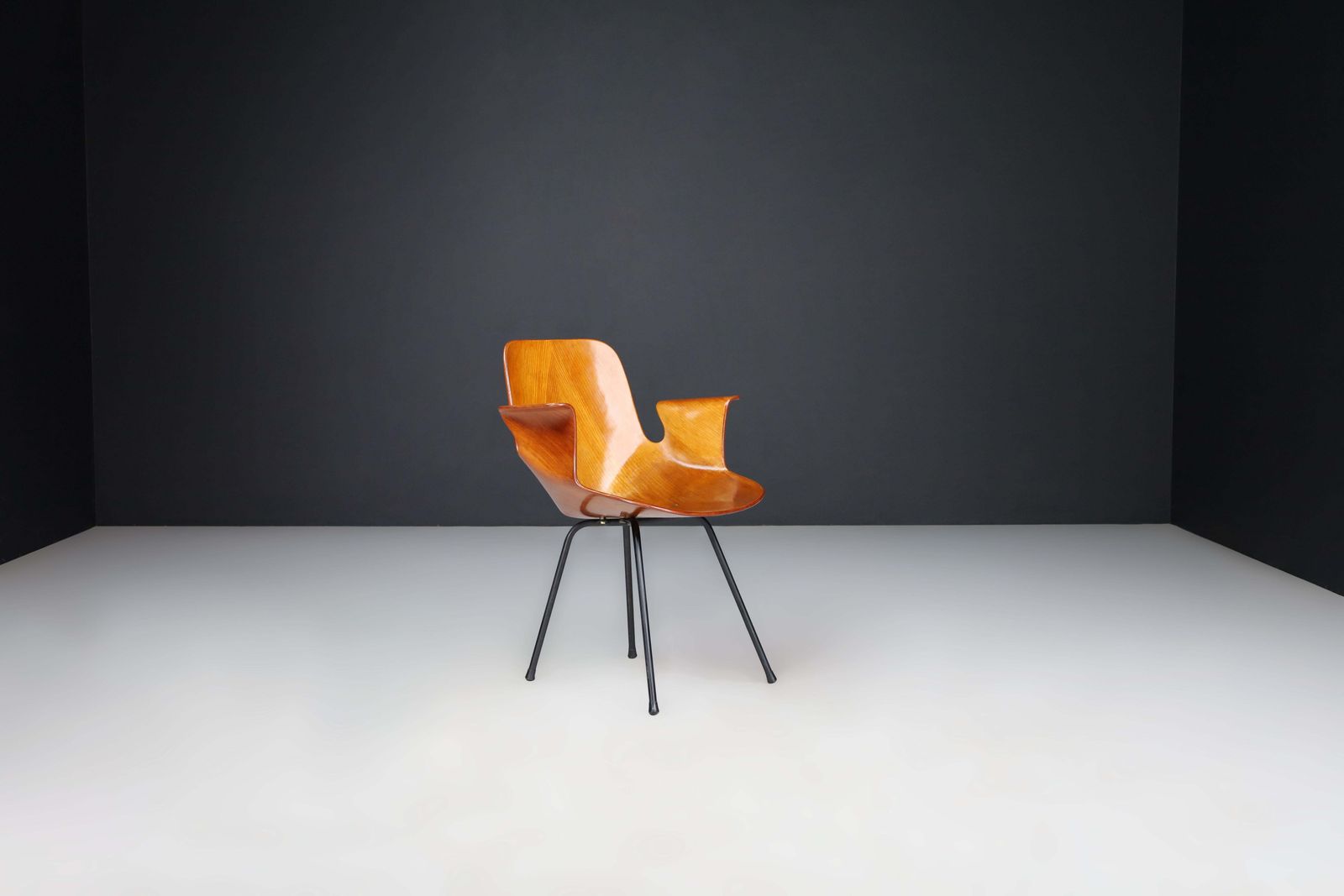 photo furniture Vittorio Nobili For Fratelli Tagliabue Medea Armchairs, Italy, 1955