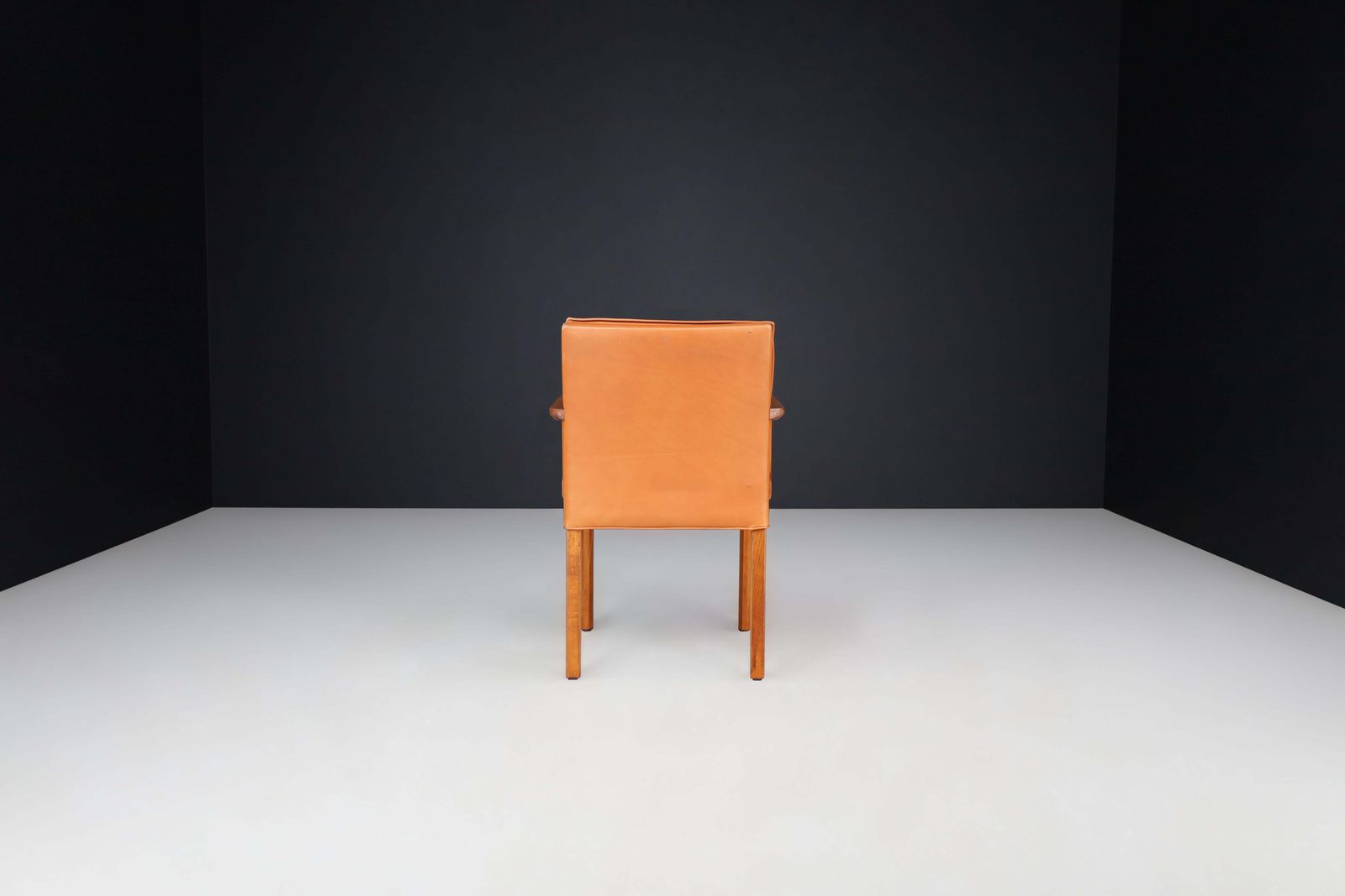photo furniture Walter Knoll Pair Of Two Arm Chairs In Bentwood And Cognac Leather, Germany 1970