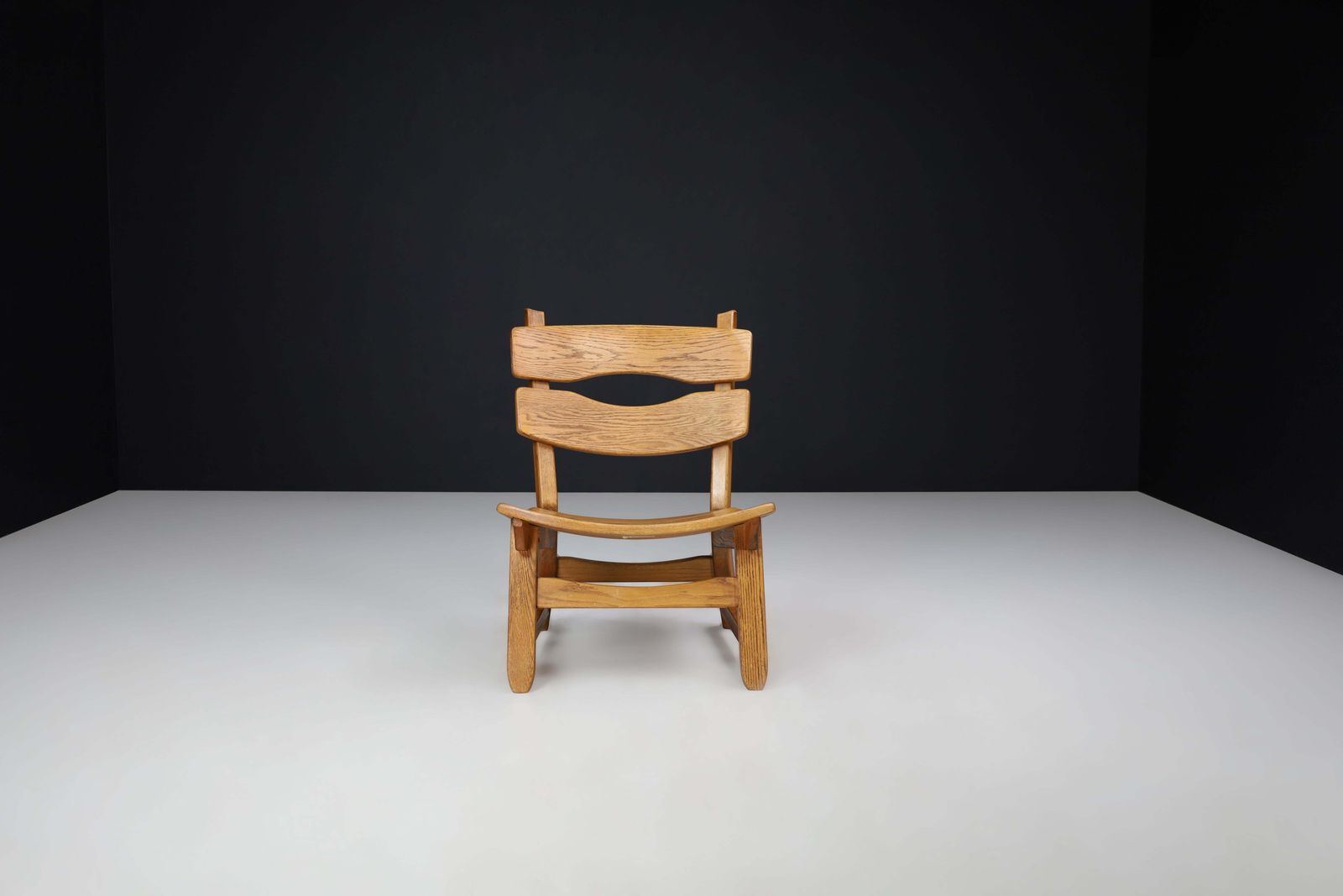 photo furniture Sculptural Brutalist Lounge Chair In Blond Oak, France, 1960s